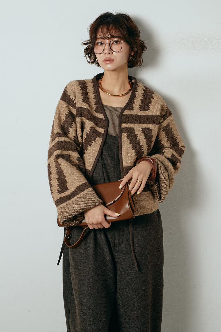 [SET]ノーカラー幾何学模様アウター+ウール混フランネルワイドサロペット(2set)
