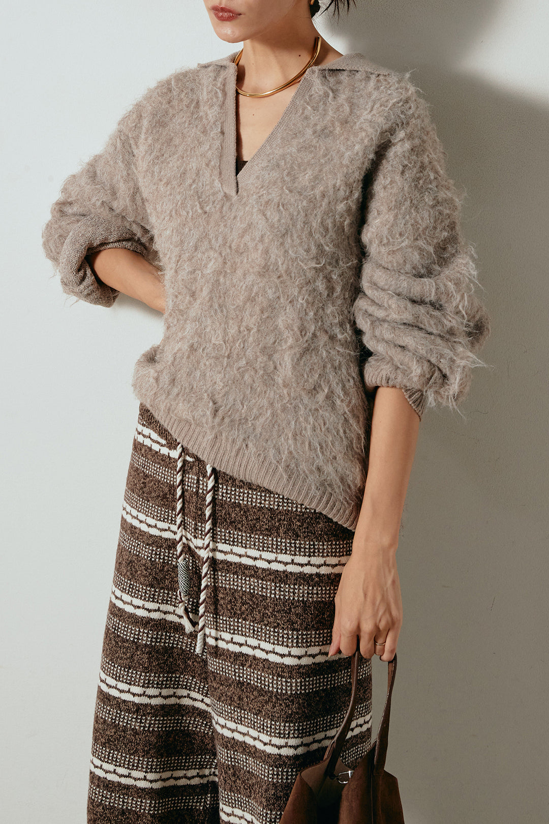 [SET]襟付きシャギーニットポロトップス+マルチライン柄リラックスニットパンツ(2set)