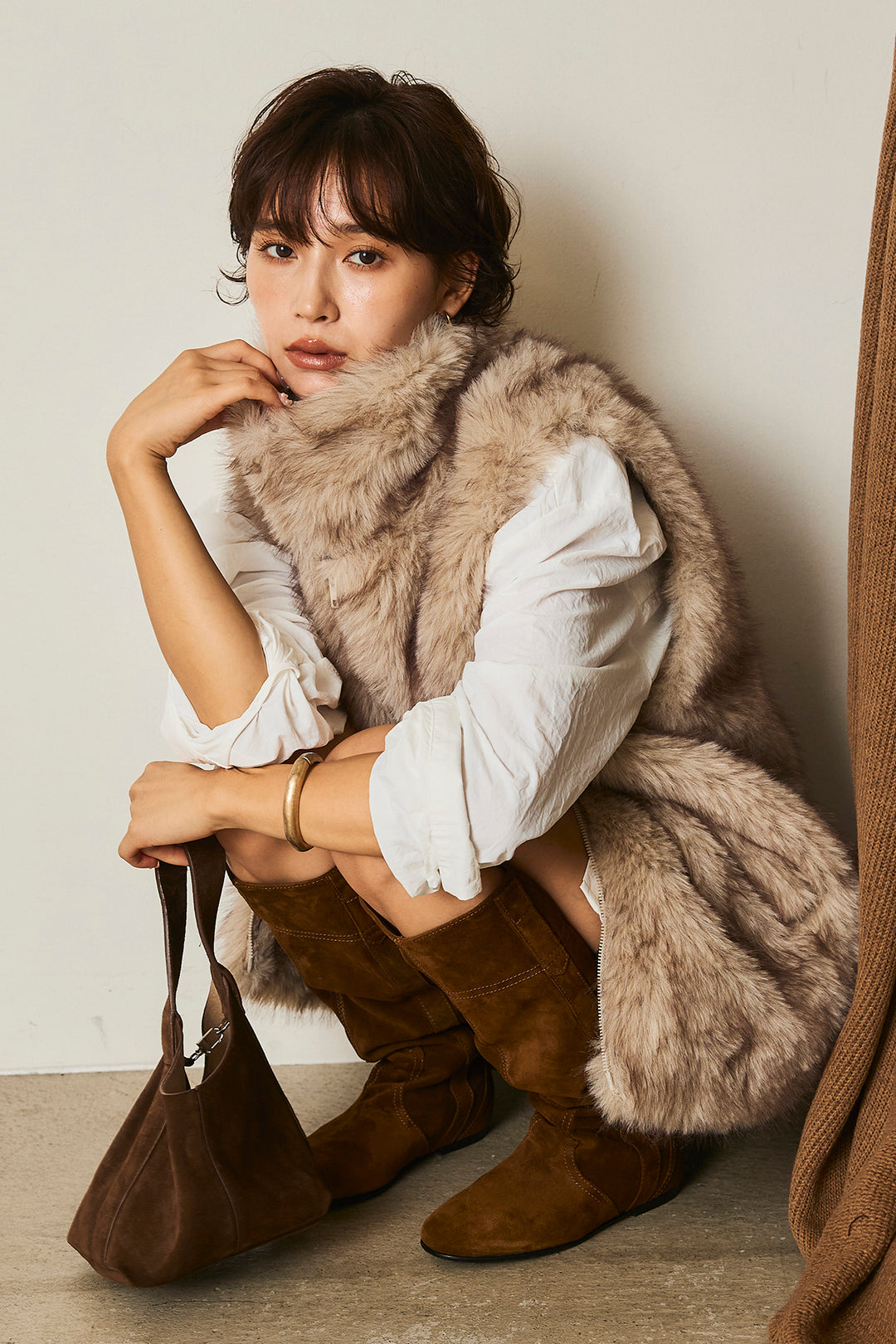 [SET]パワーショルダービッグシャツ+ヘザーエステルタックハーフパンツ+フェイクファースタンドジレ(3set)