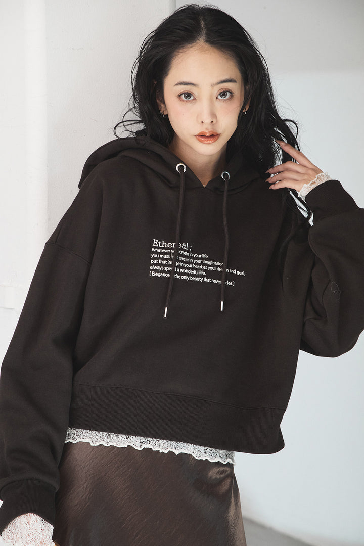 [SET]裏起毛レタリング刺繍フーディショートプルオーバー+裾レースデザインサテンスカート(2set)