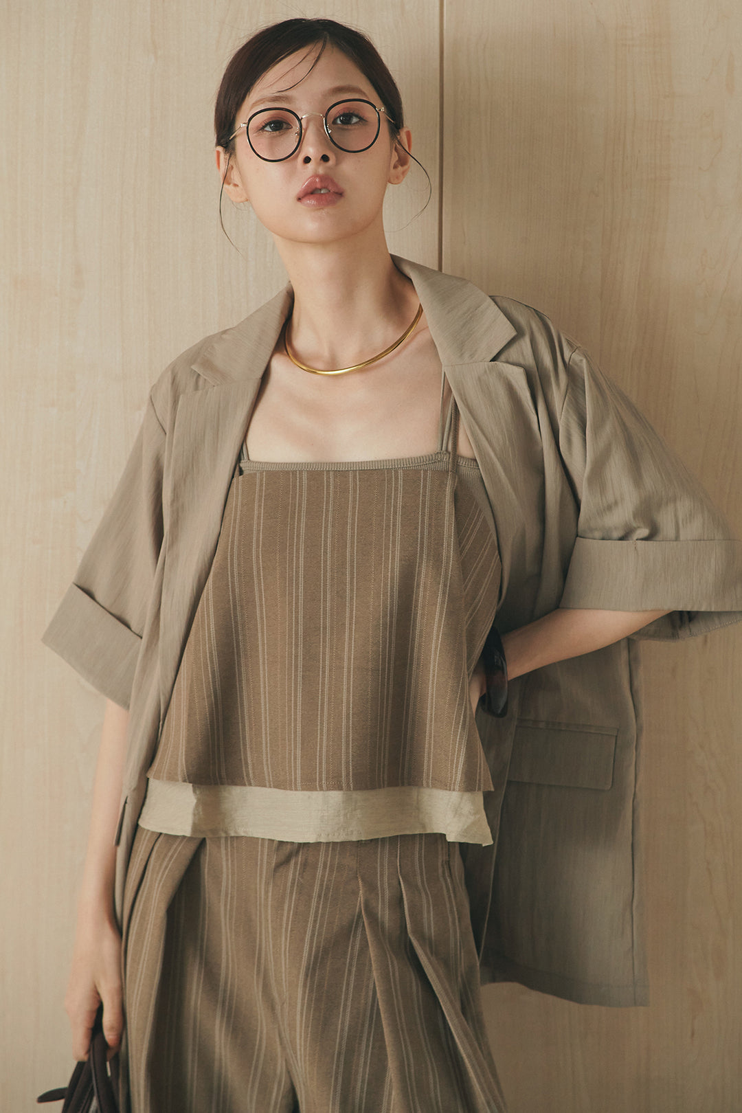 [SET]リネンライクテーラードハーフスリーブジャケット+リネンストライプタックワイドパンツ+リネンストライプレイヤードキャミ(3set)