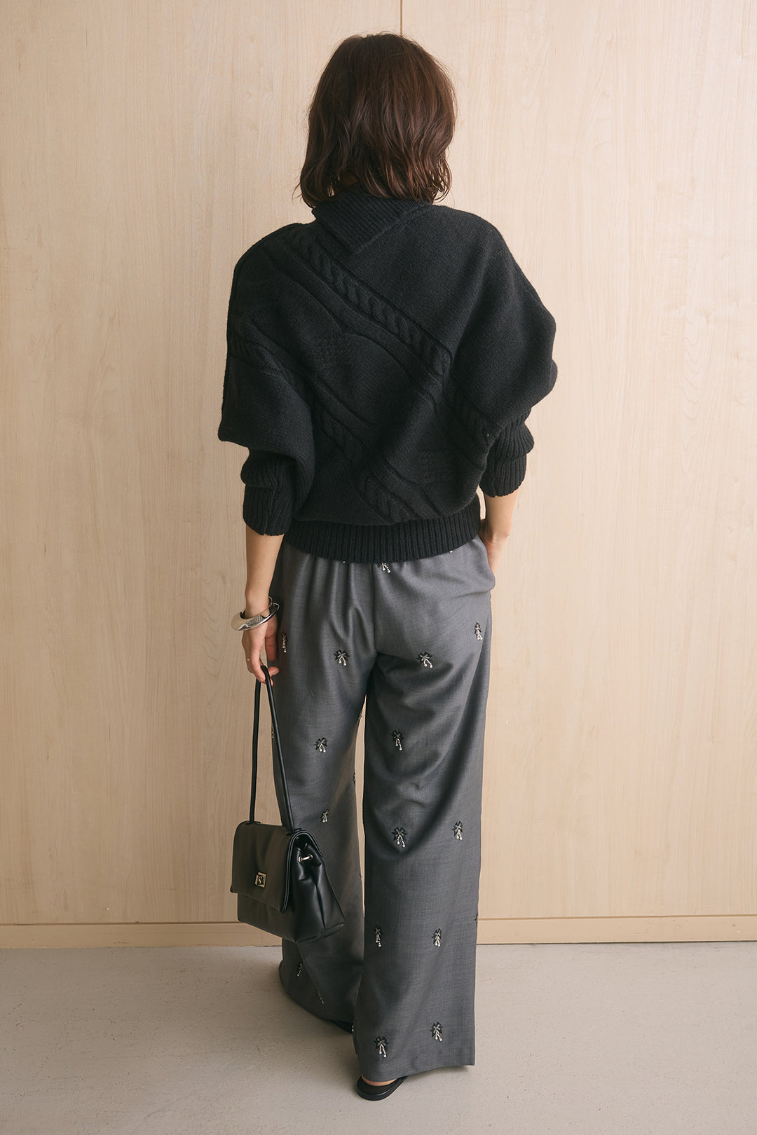 [SET]アシメカラーボタンケーブルニット+総ビーズ刺繍パンツ(2set)