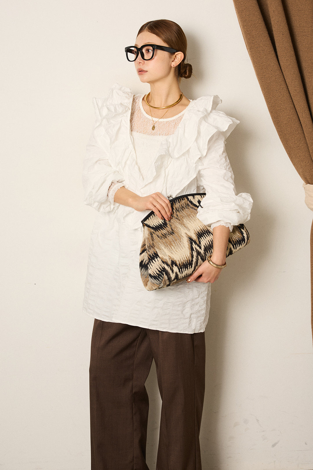 [SET]Vネックフリルカラーブラウス+ストレッチレースクルーネックインナー(2set)