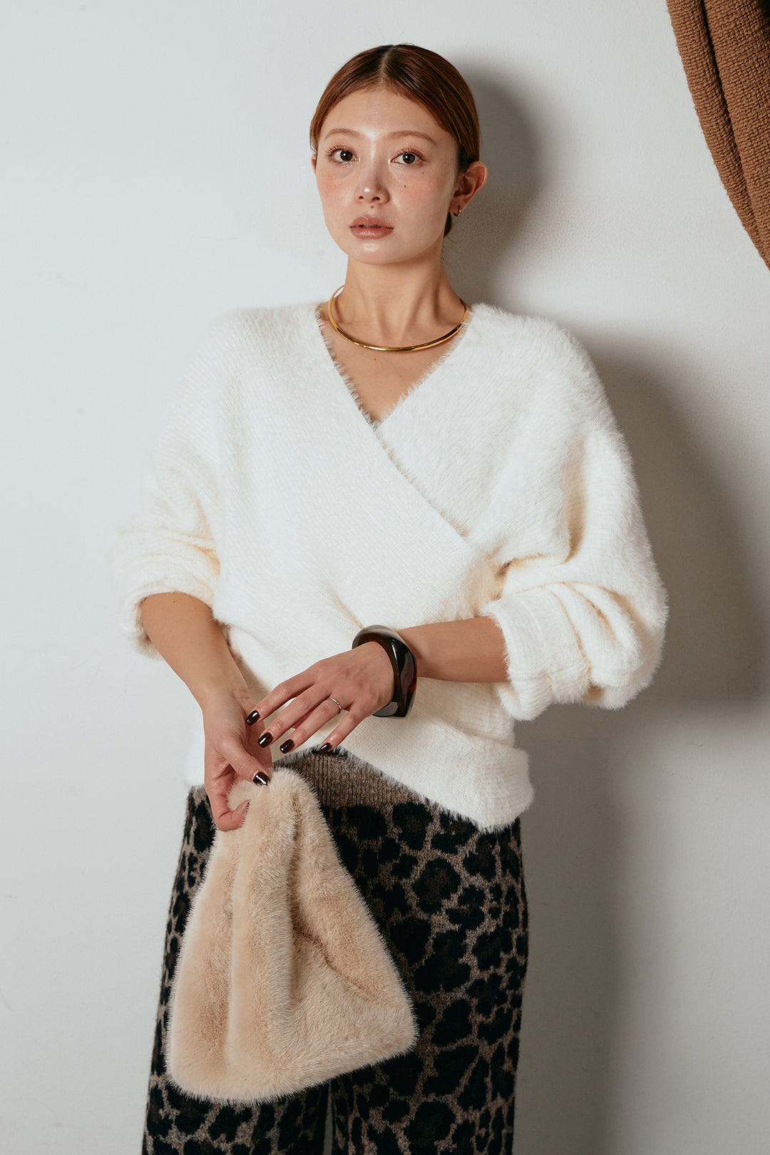 [SET]シャギーカシュクールニットトップス+リラックスレオパード柄ニットパンツ(2set)