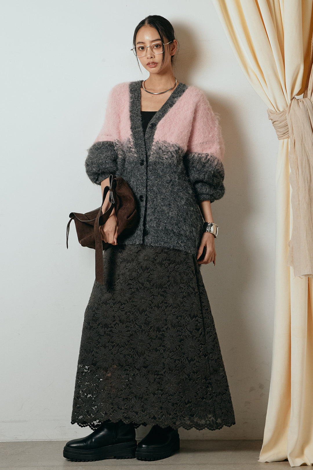 [SET]起毛グラデーションニットカーディガン+花柄刺繍ベロアフレアスカート(2set)