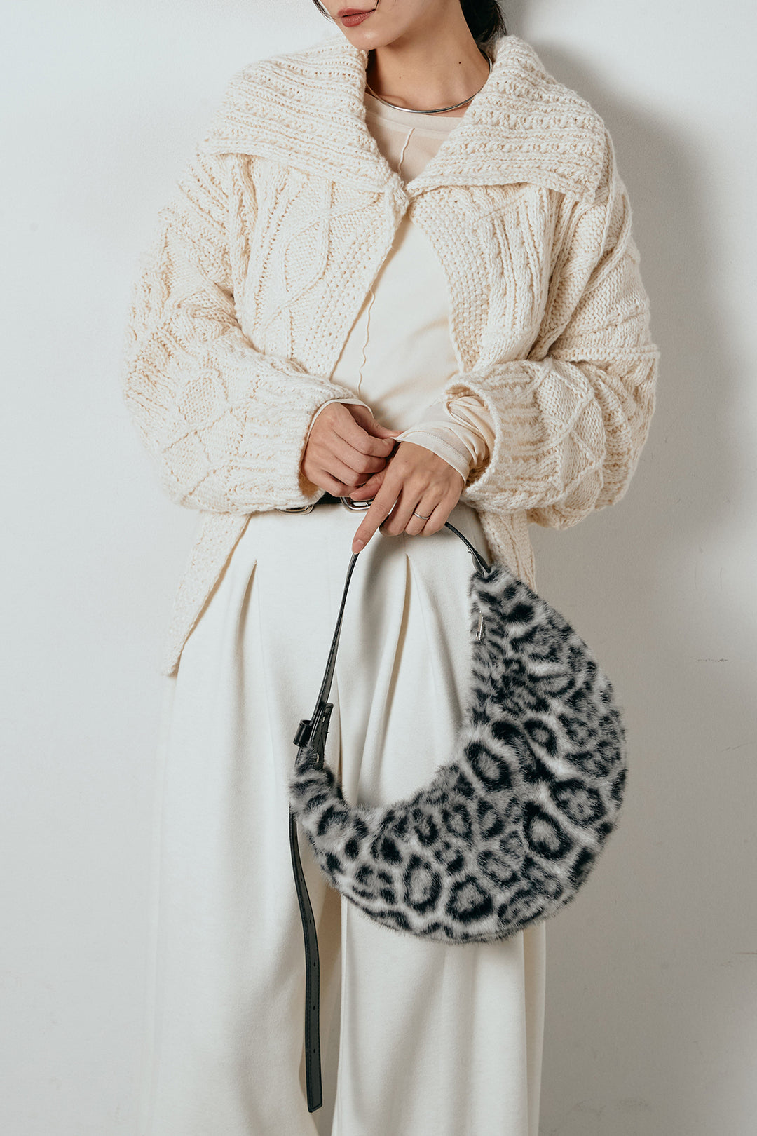 [SET]ビッグカラーケーブル編みニットトップス+2WAY袖コード刺繍クルーネックプルオーバー(2set)