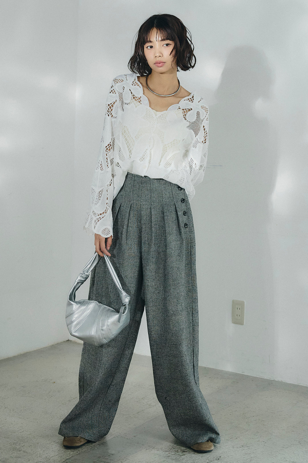 [SET]フラワー刺繍レースブラウス+サイドボタンツイードタックパンツ(2set)