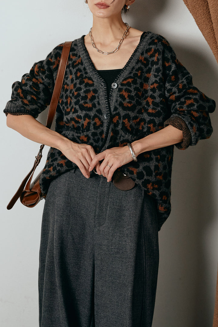 [SET]ステッチデザインレオパードニットカーディガン+ポーチベルト付きカーブパンツ(2set)