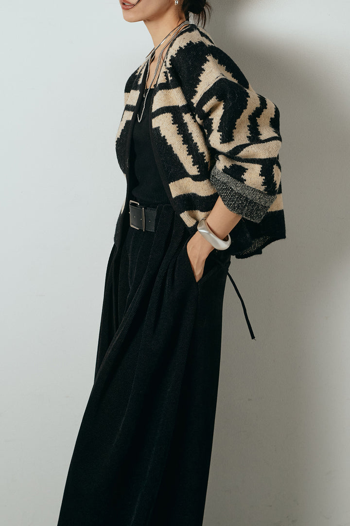 [SET]ノーカラー幾何学模様アウター+ベルトループコーデュロイワイドパンツ(2set)