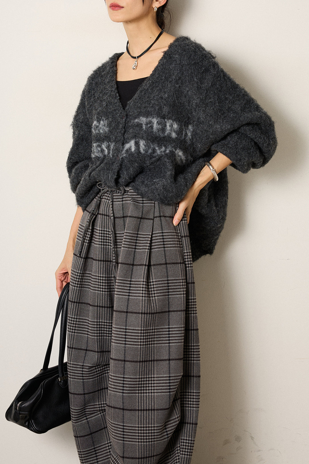 [SET]ウール混透かしロゴニットカーディガン+グレンチェックルーズタックパンツ(2set)