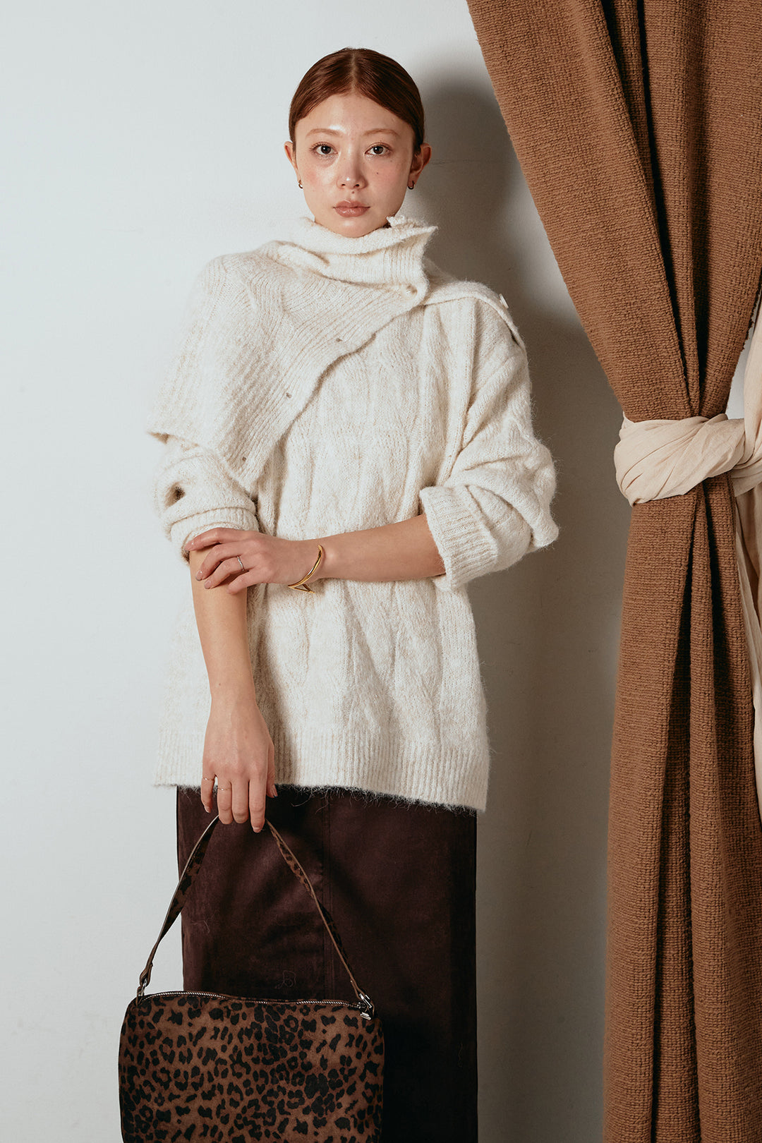 [SET]ケープデザインケーブルニットトップス+スウェードライク裾フリンジスカート(2set)