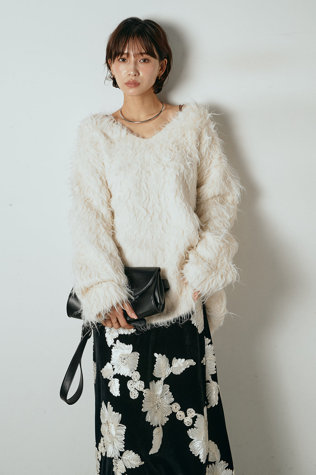 [SET]深Vネックシャギーニットトップス+フラワー刺繍ワイドスカート(2set)