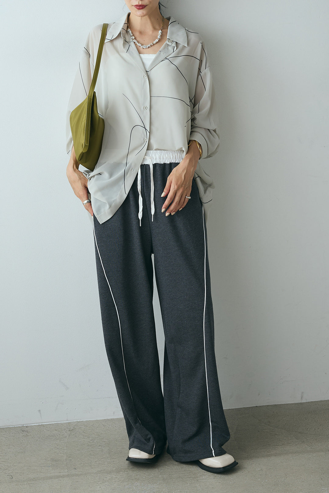 [SET]ニュアンスライン柄シアーシャツ+裏毛カーブラインワイドパンツ(2set)