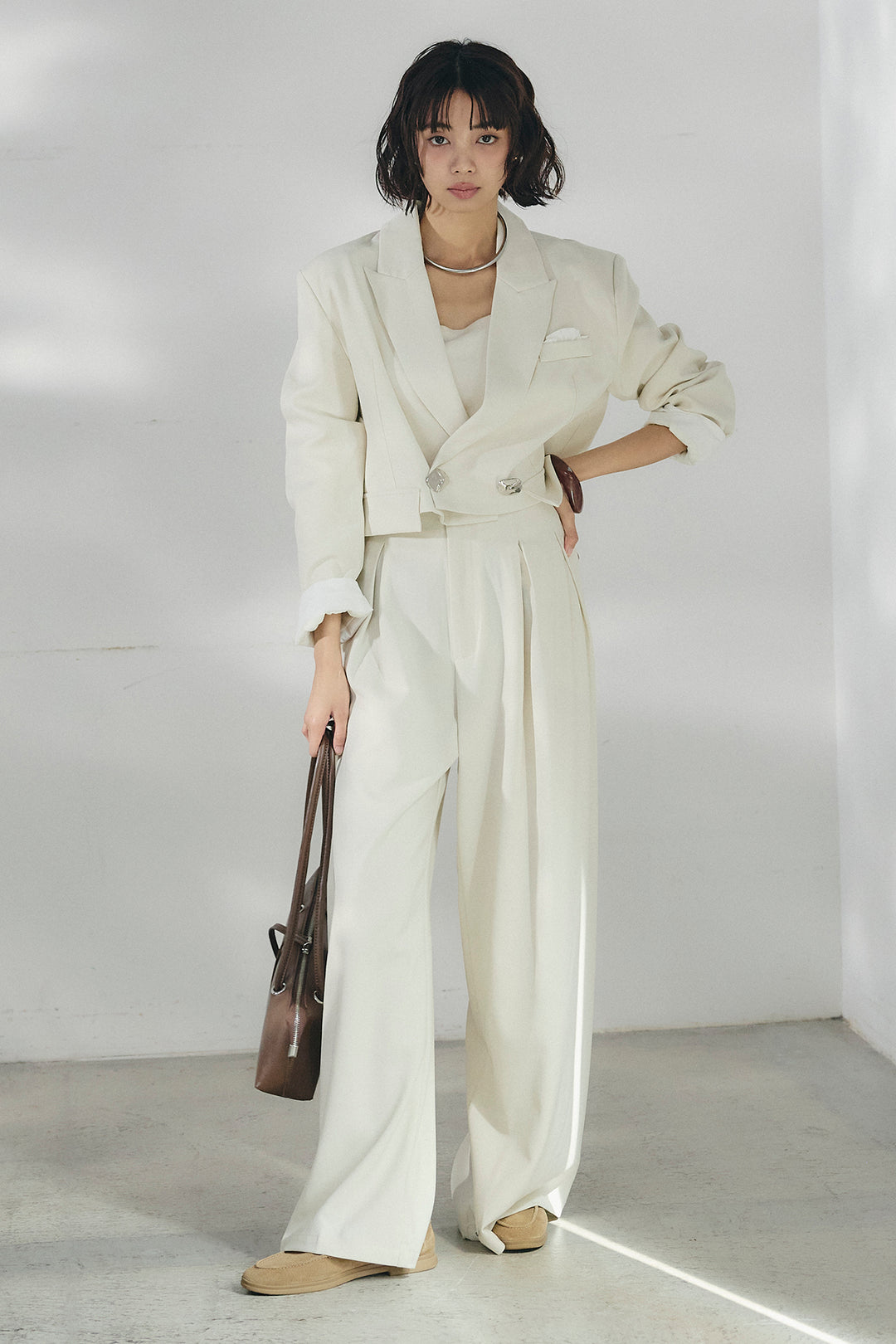 [SET]メタルプレートショート丈ジャケット+メタルプレートタックワイドパンツ(2set)