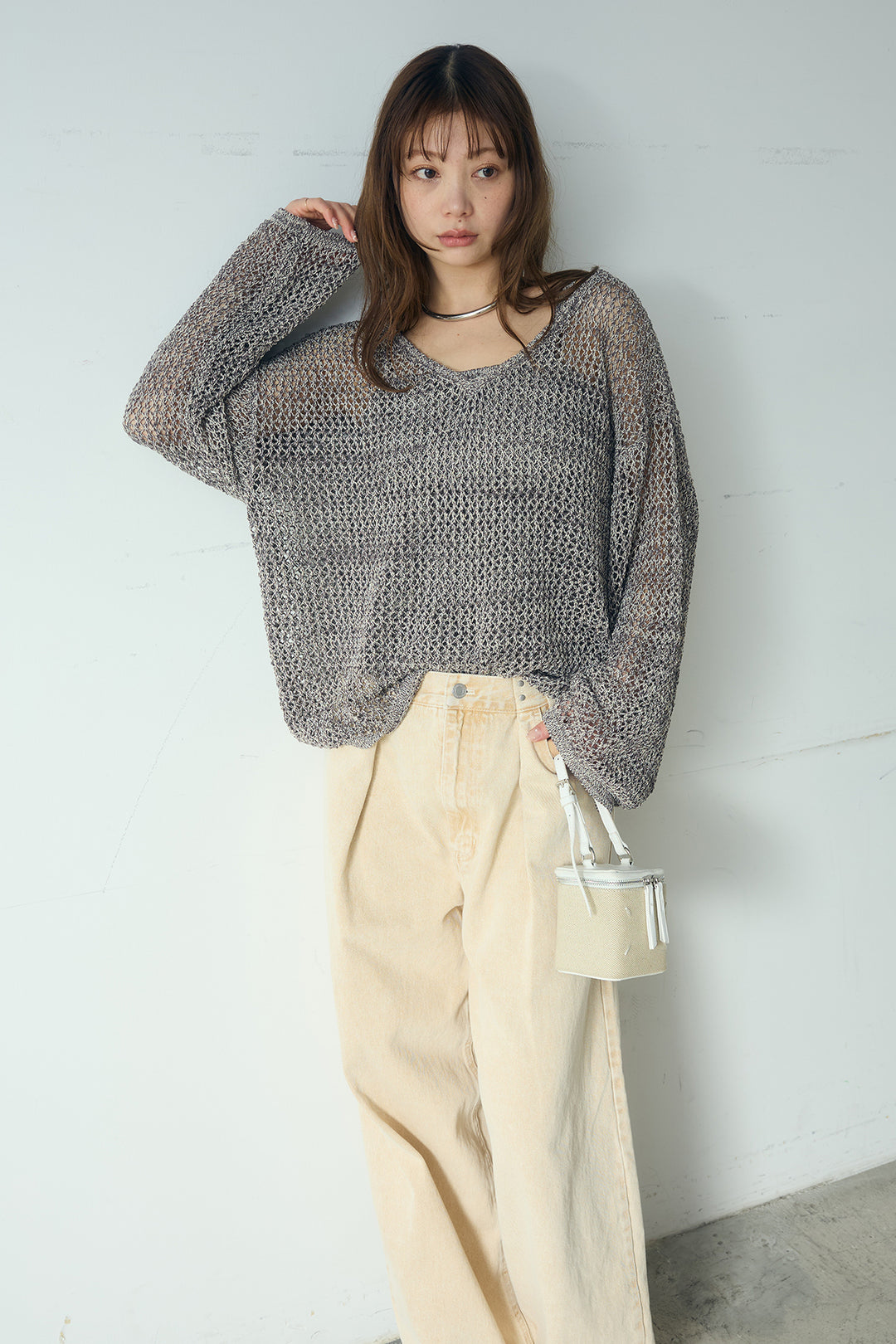 [SET]メッシュ編みビスチェセットVネックプルオーバー+カラーデニムタックカーブパンツ(2set)