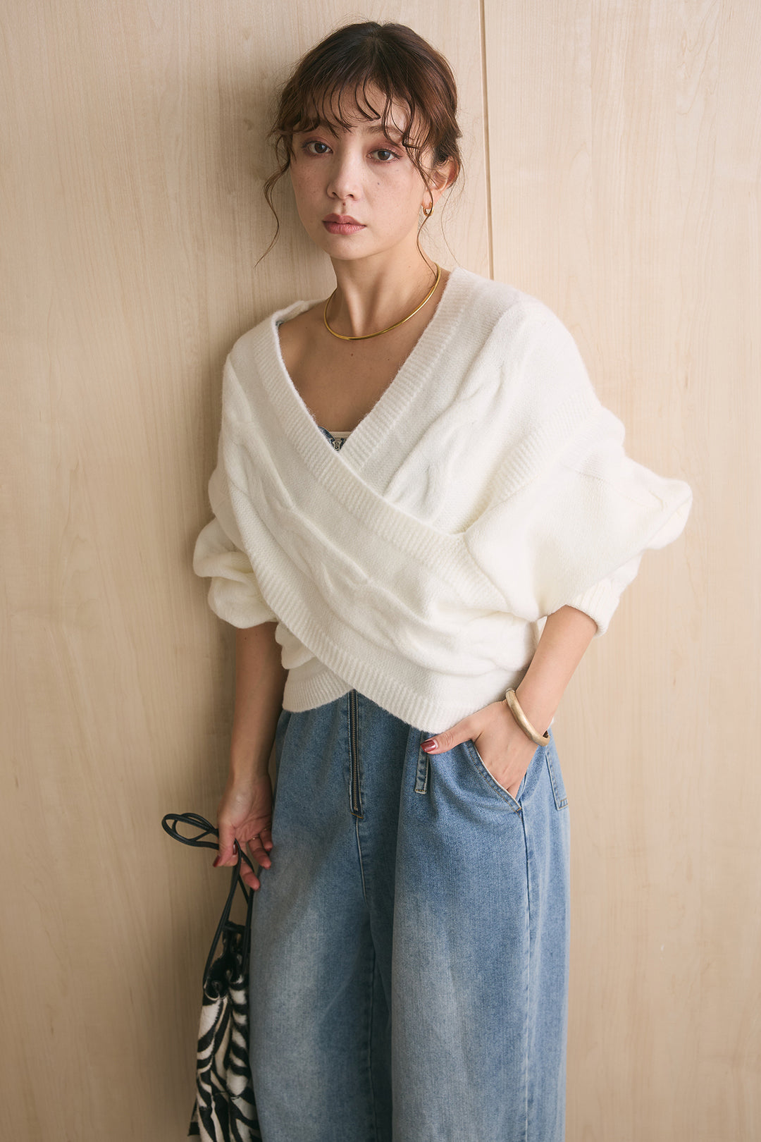 [SET]ケーブルカシュクールニットトップス+フロントジップストラップデザインデニムサロペット(2set)