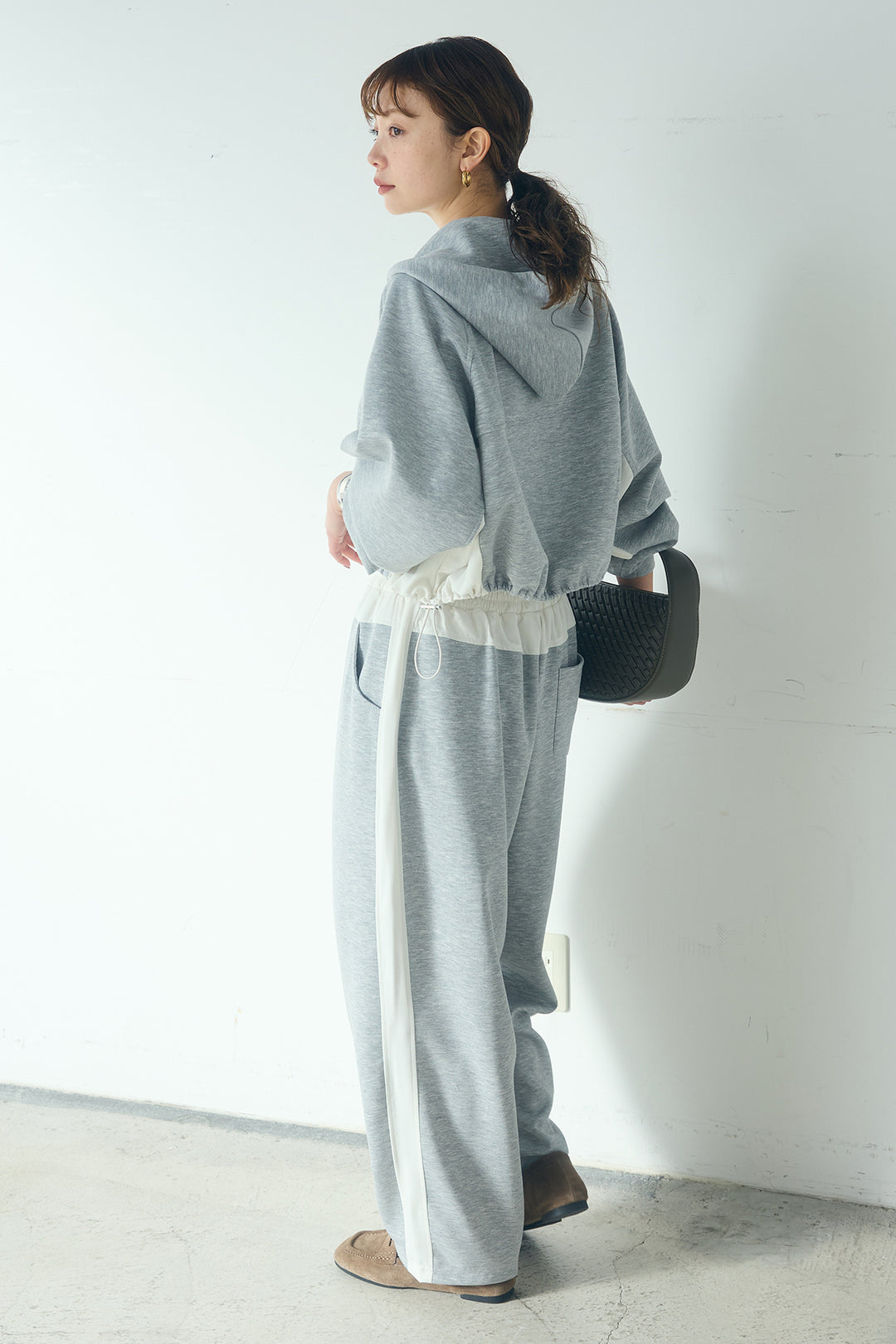 [SET]ドルマンショートフーディー+異素材切り替えスウェットパンツ(2set)