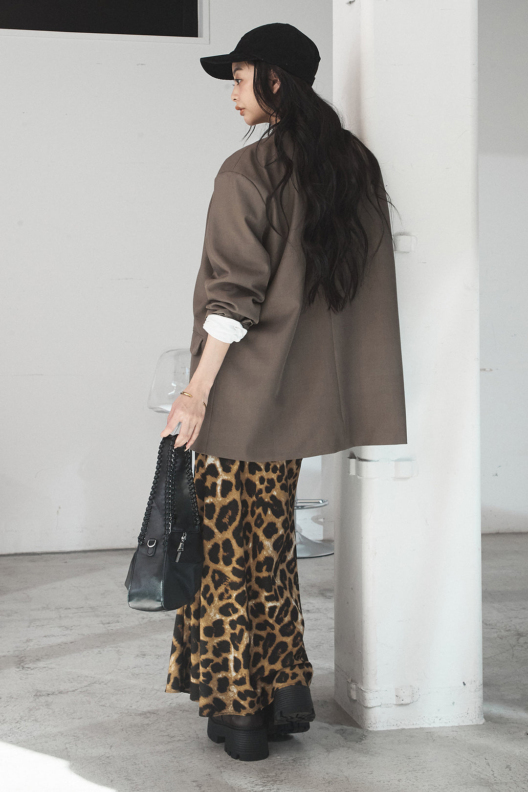 [SET]ルーズシルエットダブルテーラードジャケット+レオパードサテンナロースカート(2set)