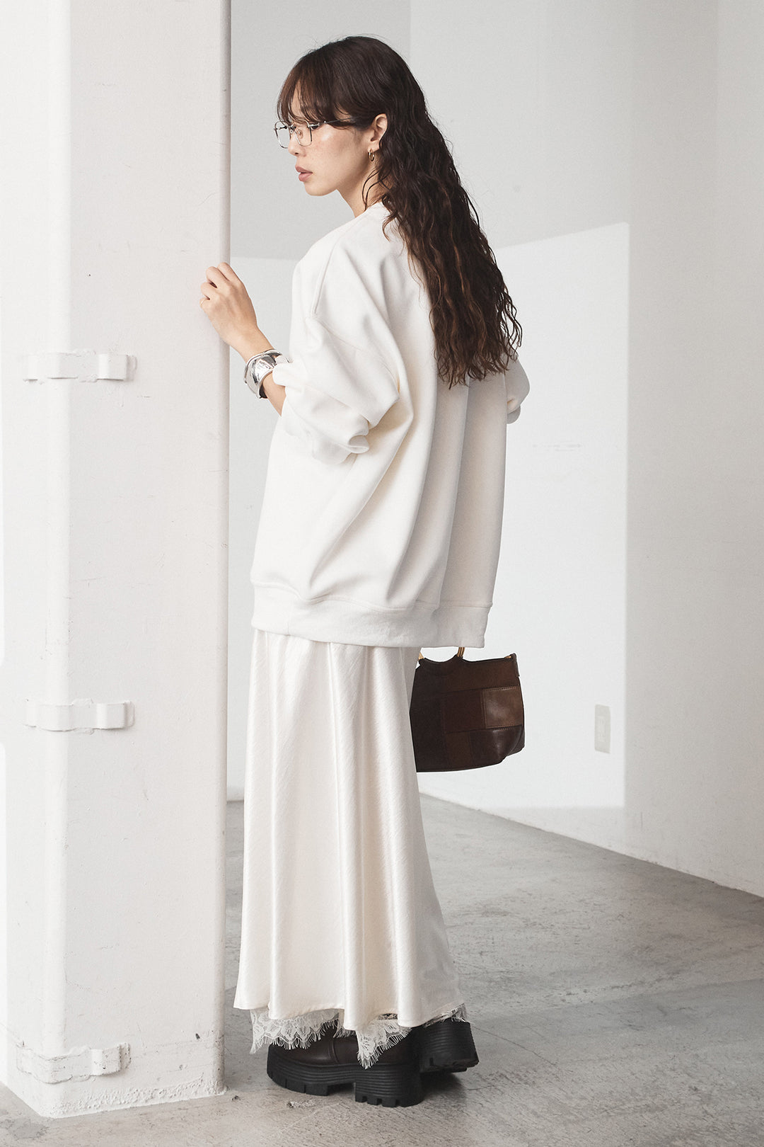 [SET]裏起毛モーニングキャットプリントスウェット+裾レースデザインサテンスカート(2set)