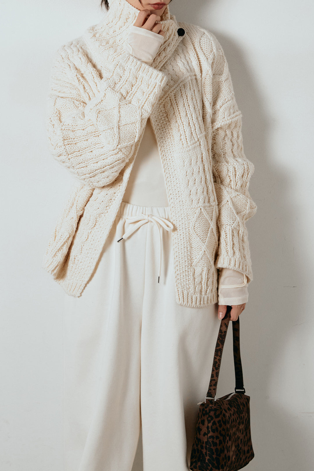 [SET]ビッグカラーケーブル編みニットトップス+2WAY袖コード刺繍クルーネックプルオーバー+裏起毛スウェットワイドパンツ(3set)