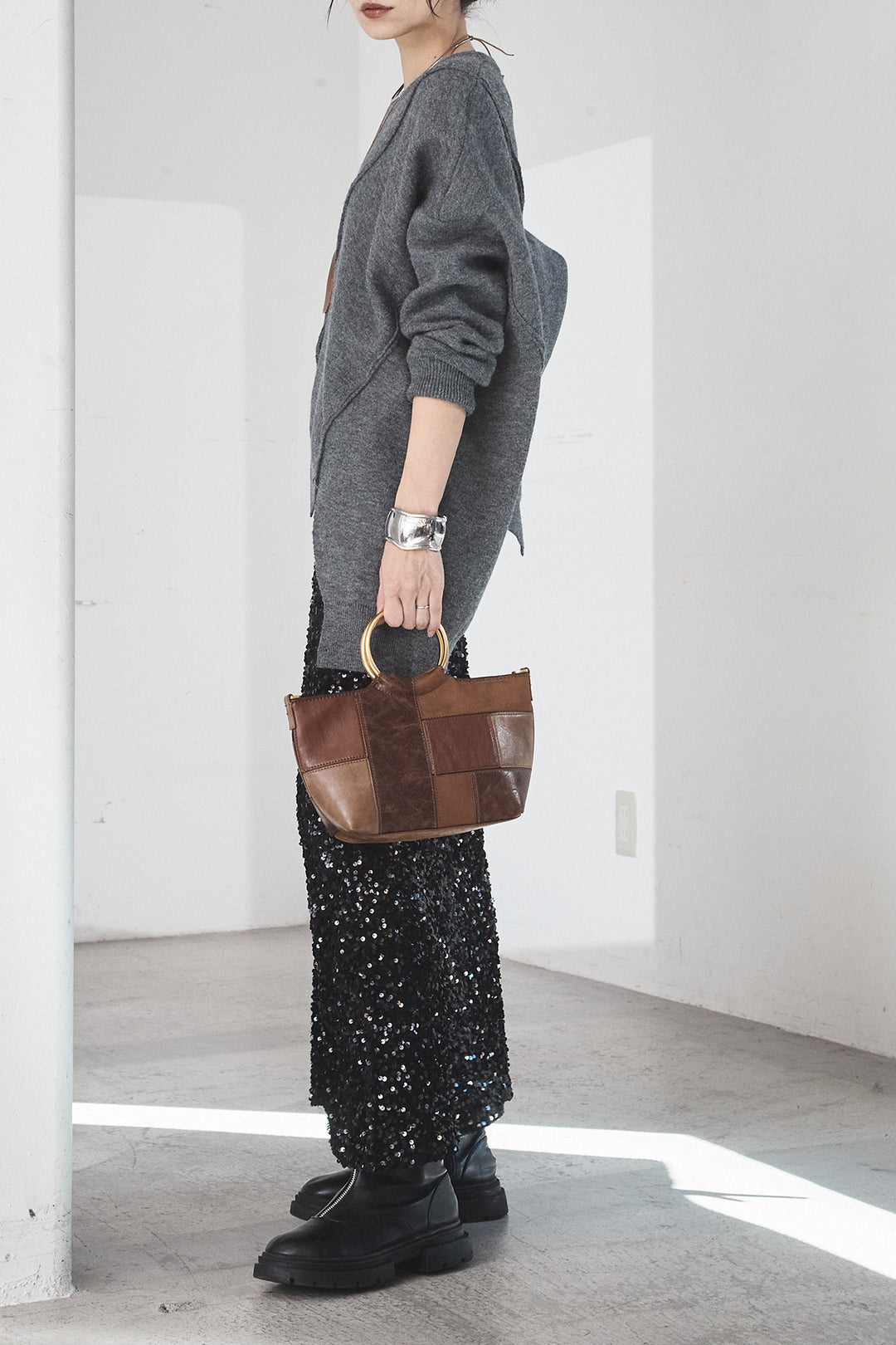 [SET]アシンメトリーデザインニットトップス+スパンコールニットワイドスカート(2set)