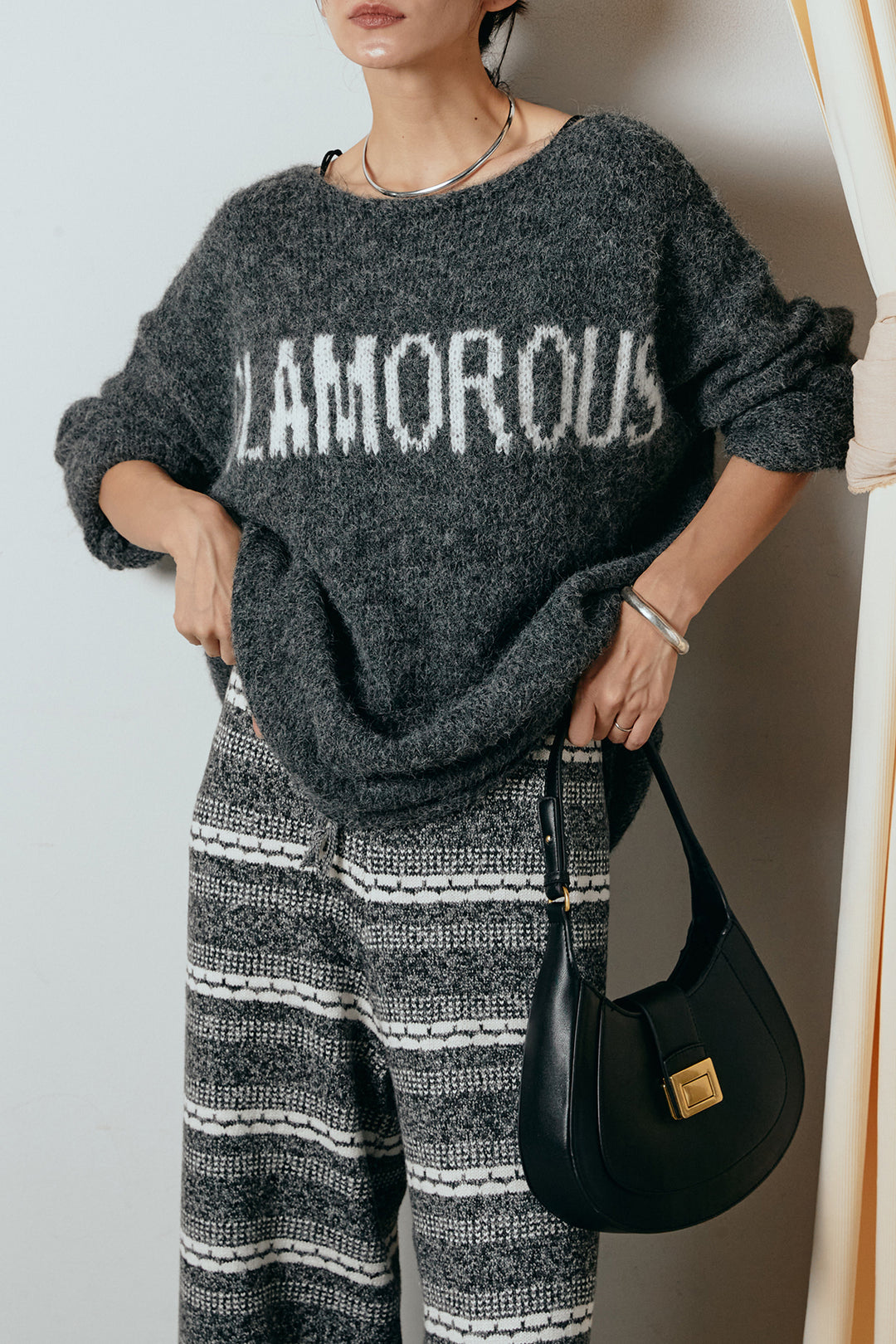 [SET]フロントロゴデザインニットトップス+マルチライン柄リラックスニットパンツ(2set)