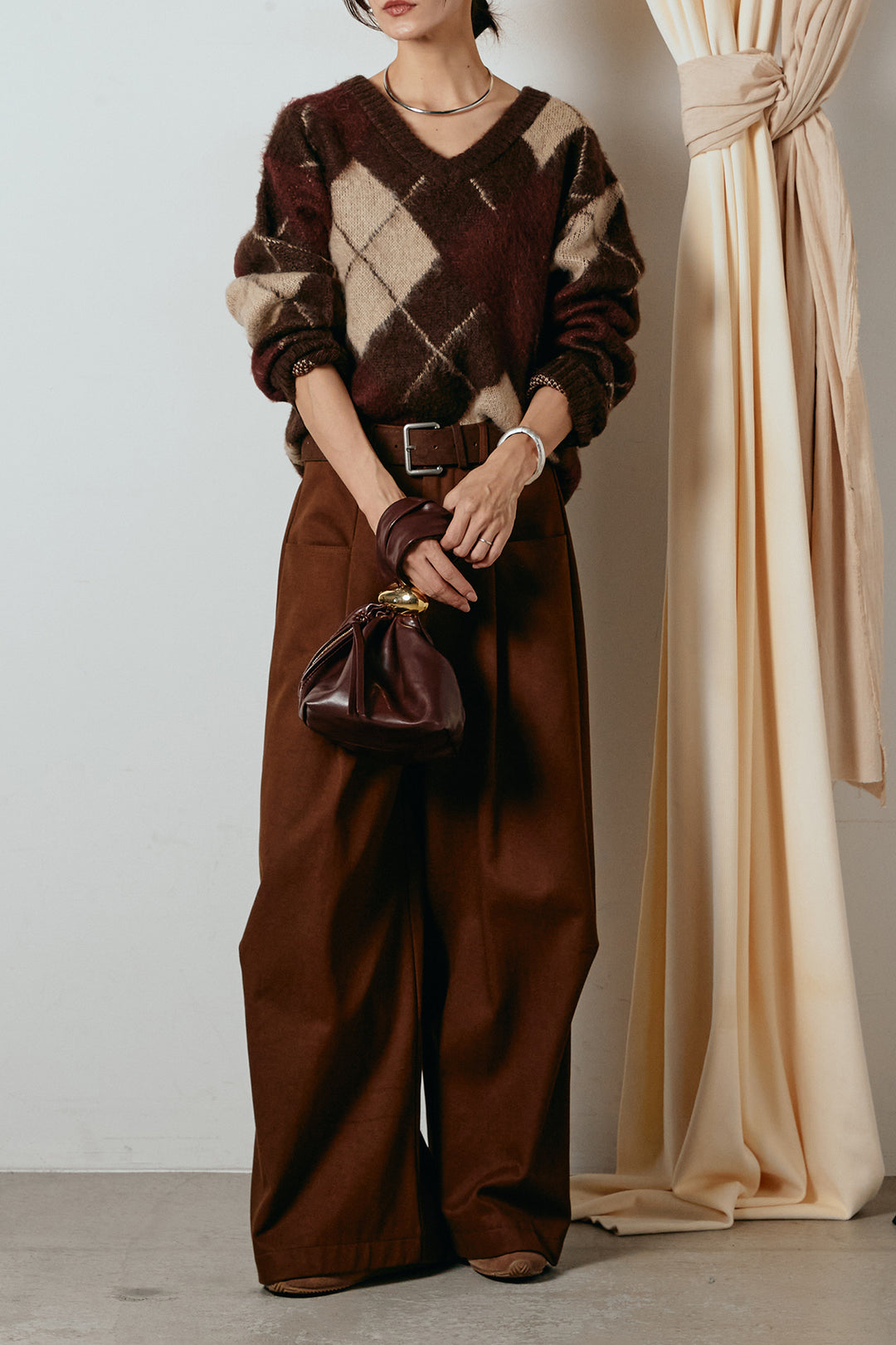 [SET]アクリルモヘアアーガイルVネックプルオーバー+太ベルト付きタックデザインワイドパンツ(2set)