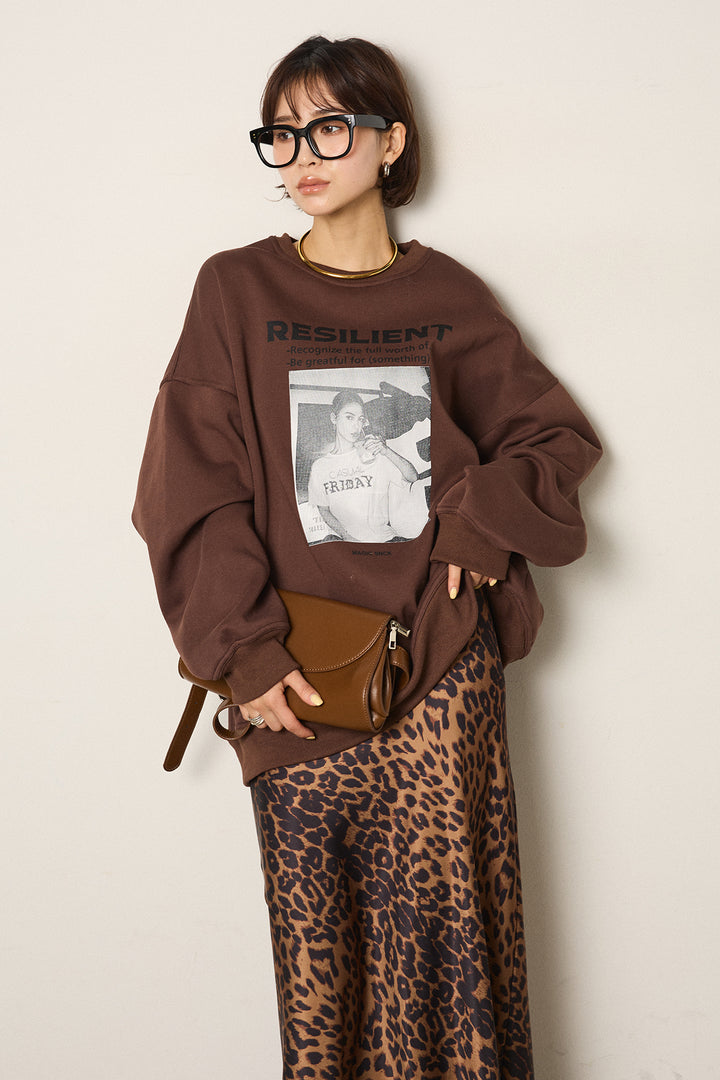 モノトーンプリントスウェット