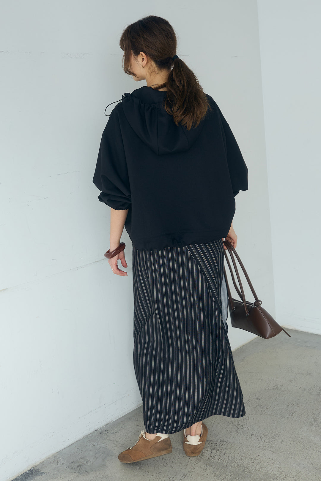 [SET]ネック裾絞りブルゾンアウター+マルチピンストライプ柄巻きスカート(2set)