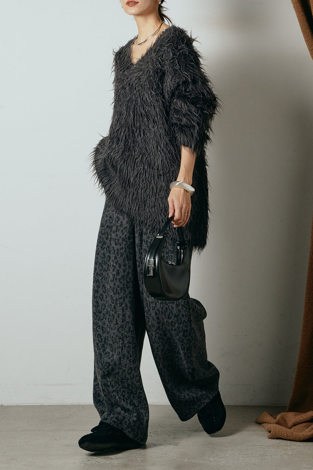 [SET]深Vネックシャギーニットトップス+リラックスレオパード柄ワイドパンツ(2set)