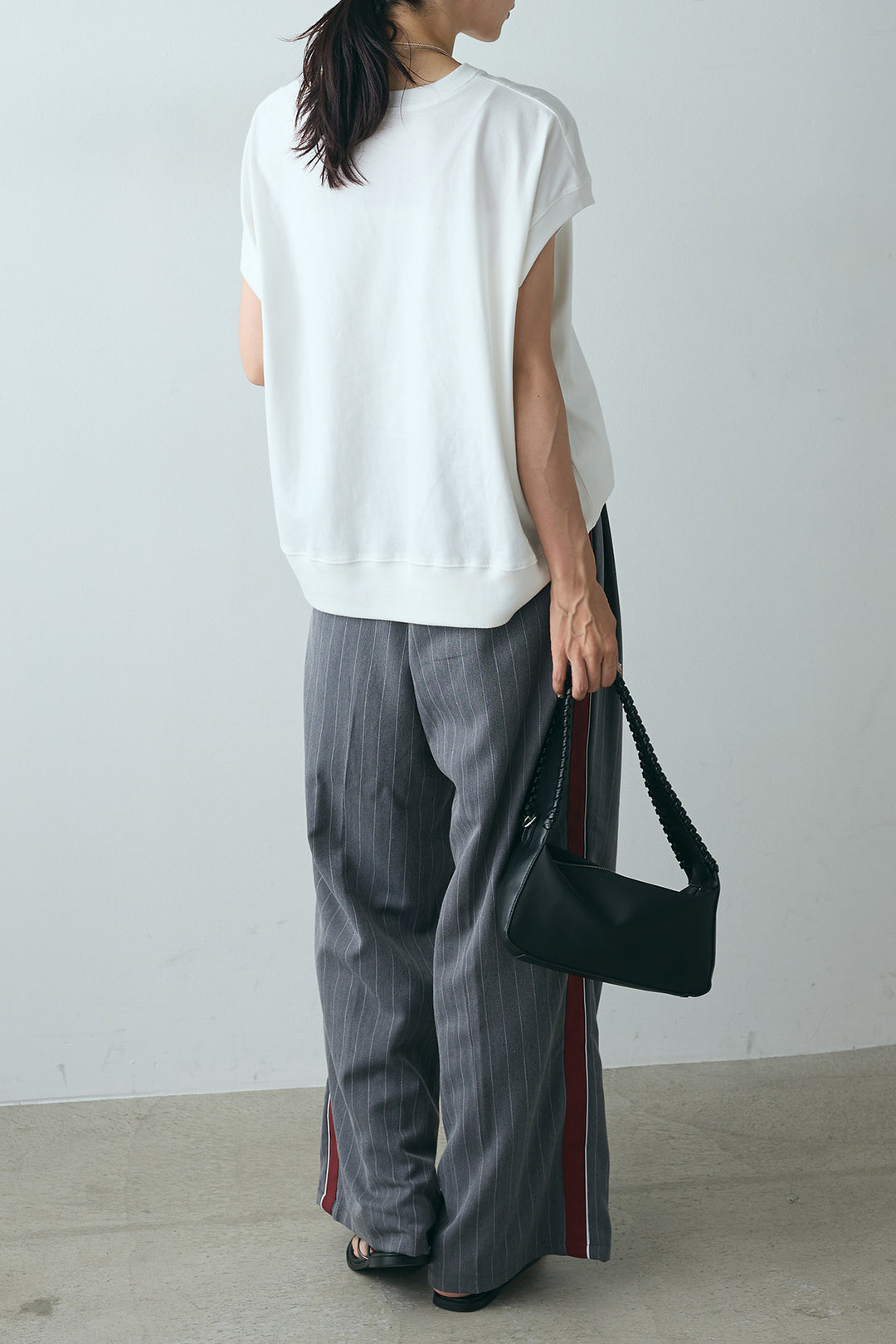 [SET]サガラ刺繍フレンチスリーブTシャツ+ピンストライプサイドラインワイドパンツ(2set)