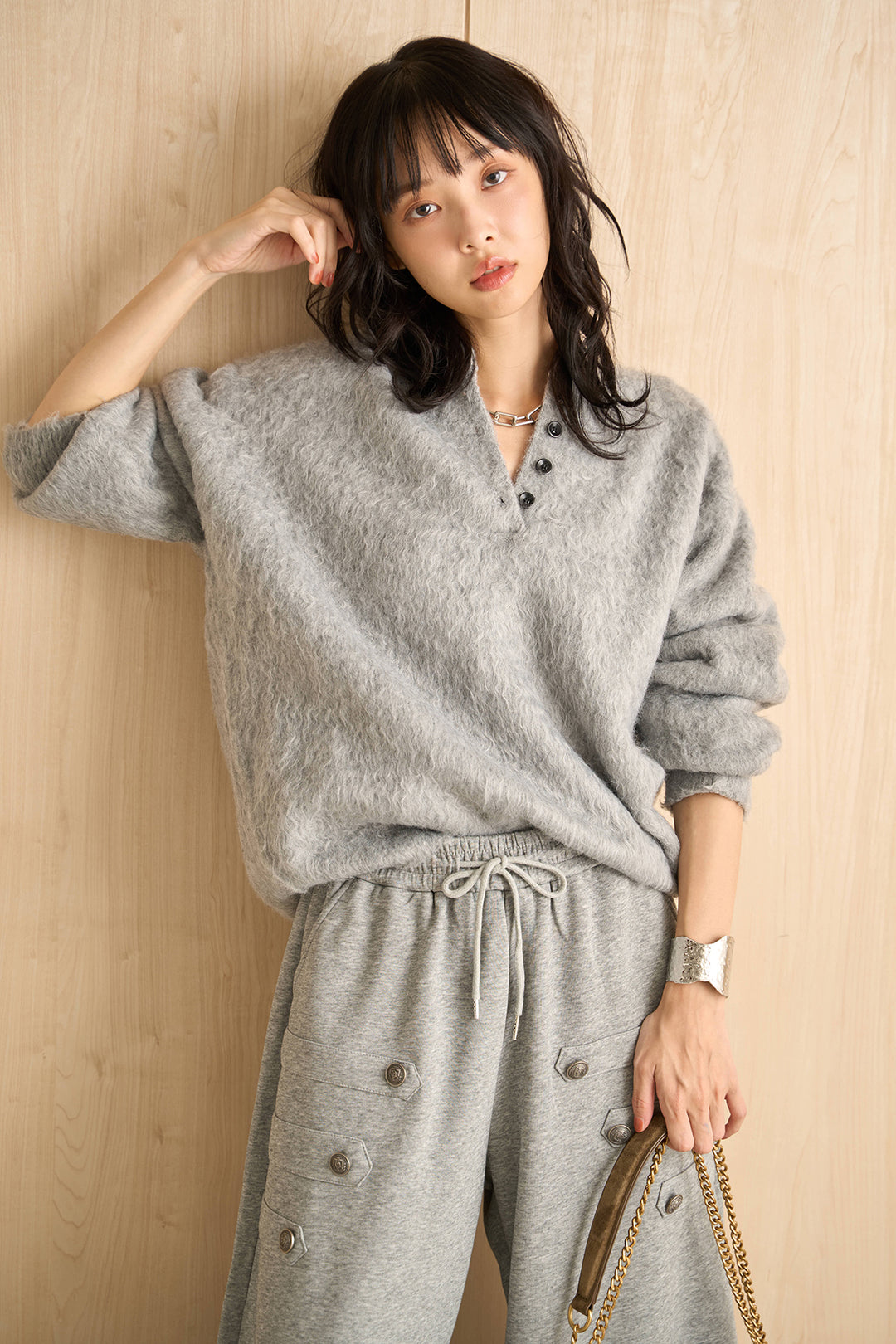 [SET]シャギーヘンリーオーバーニット+ナポレオンデザインスウェットカーブパンツ(2set)