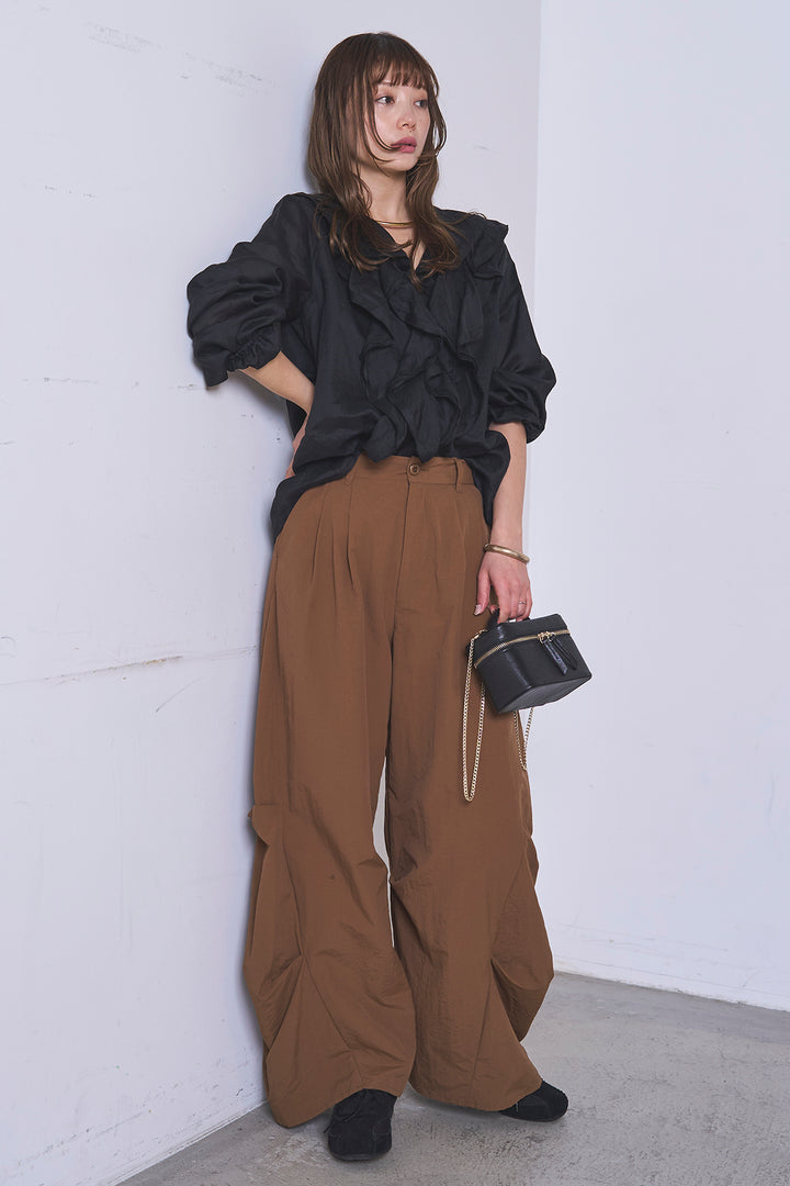 [SET]フリルボタンブラウス+ドライタフタタックバレルパンツ(2set)