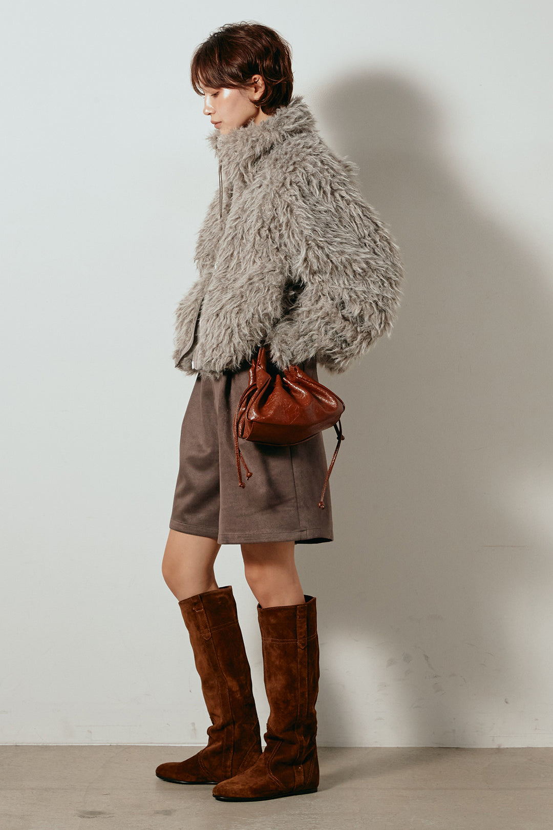 [SET]ミックスシープファースタンドブルゾン+フェイクスウェードハーフパンツ(2set)