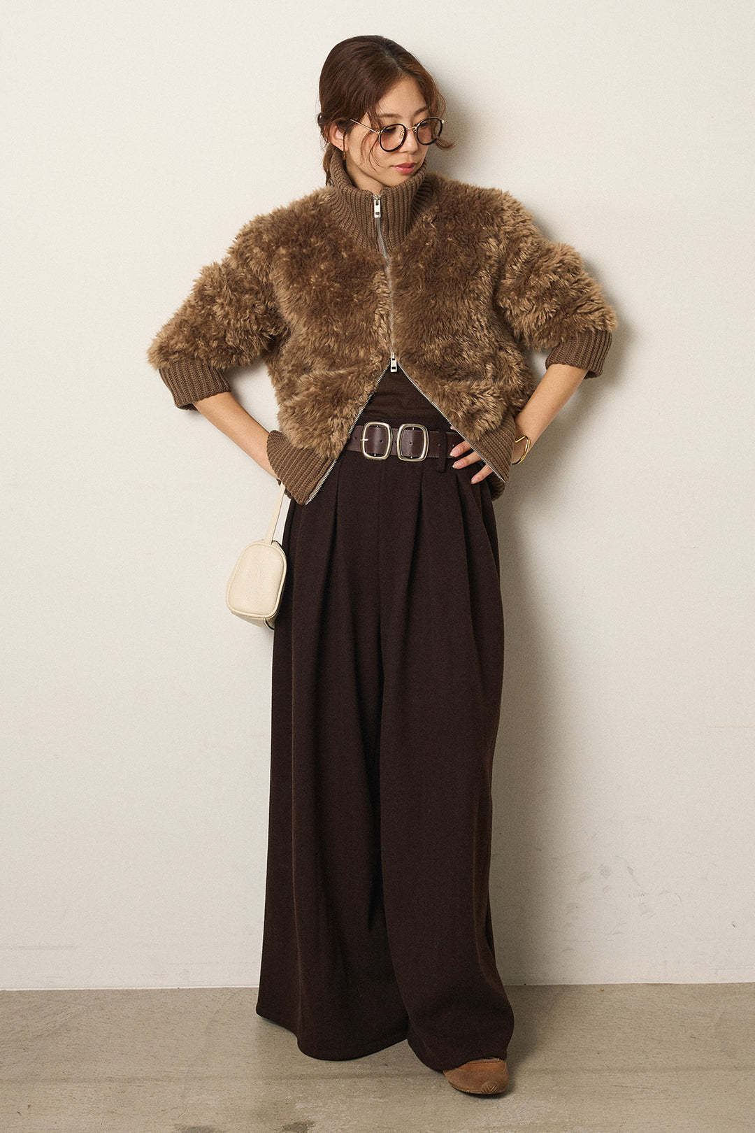 [SET]ハイネックボアブルゾン+フェイクレザー太ベルト付きタックワイドパンツ(2set)