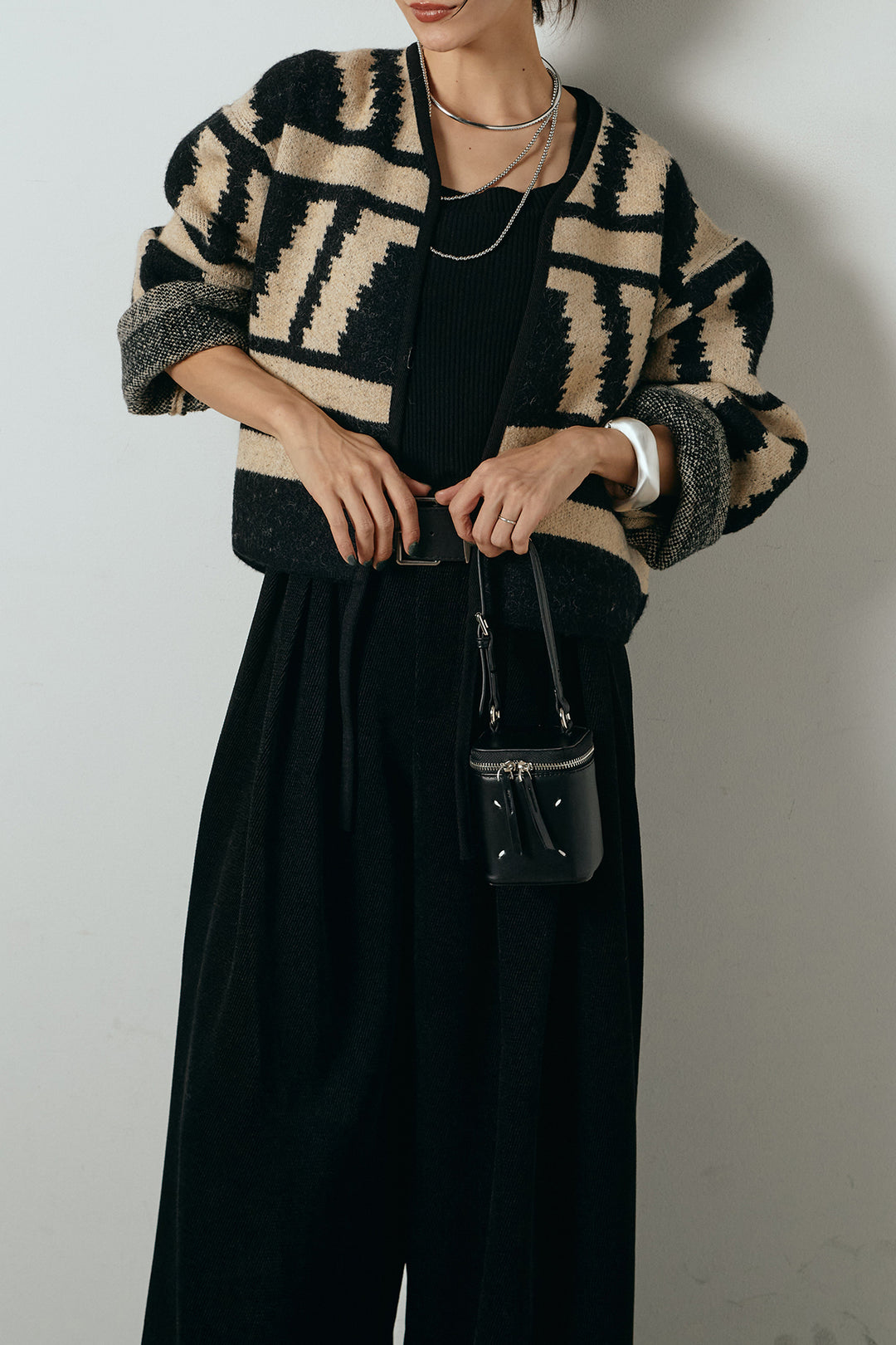 [SET]ノーカラー幾何学模様アウター+ベルトループコーデュロイワイドパンツ(2set)