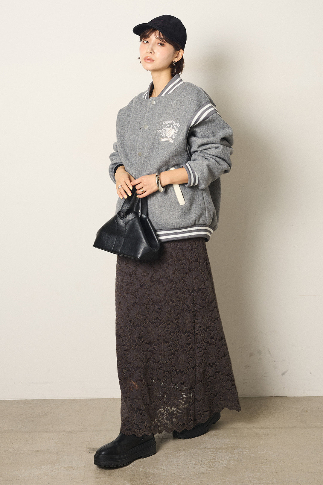 [SET]ワンポイントデザインブルゾン+花柄刺繍ベロアフレアスカート(2set)