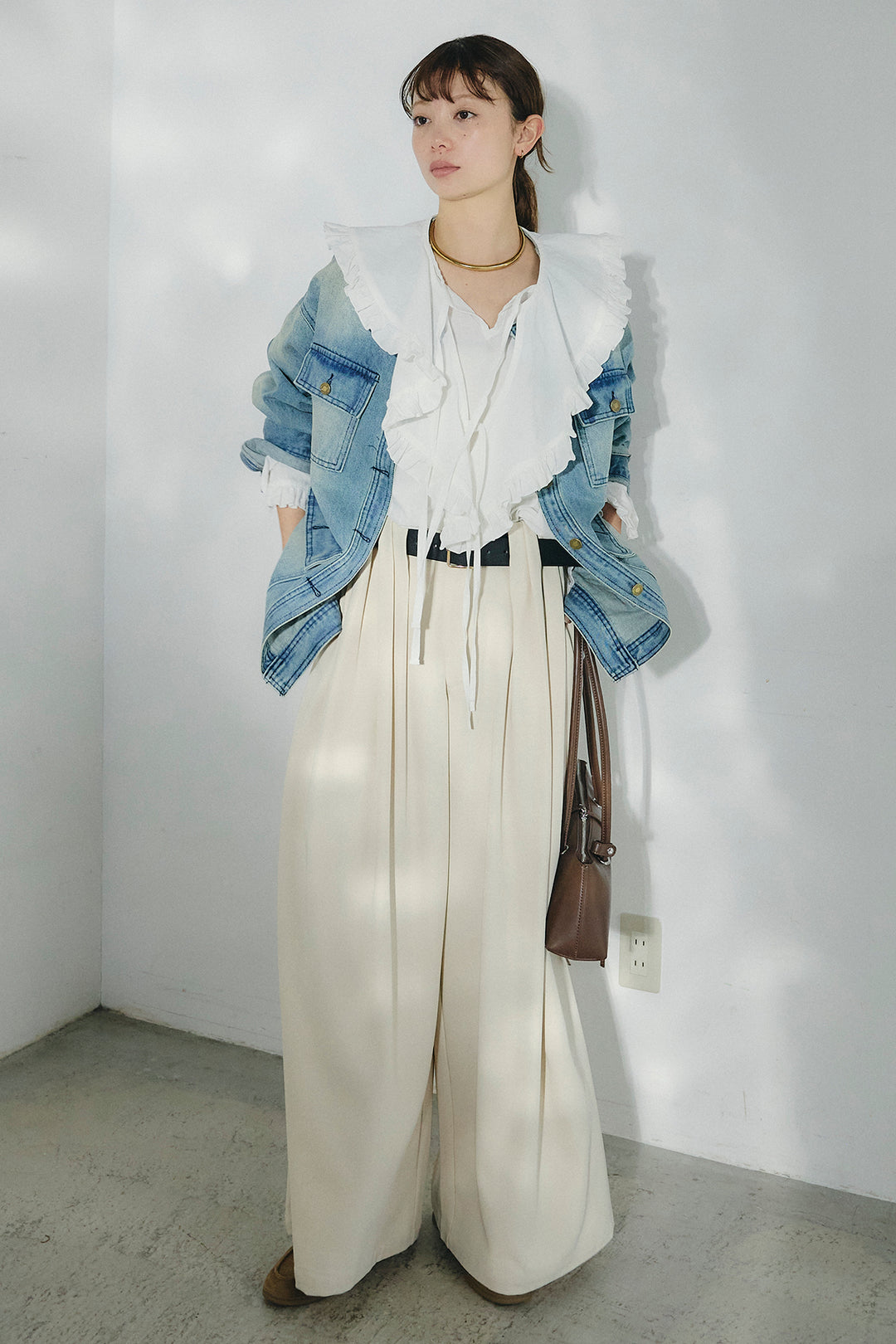 [SET]ノーカラーデニムポケットジャケット+コットンフリルブラウス+ベルト付きタックデザインハイウエストロングパンツ(3set)