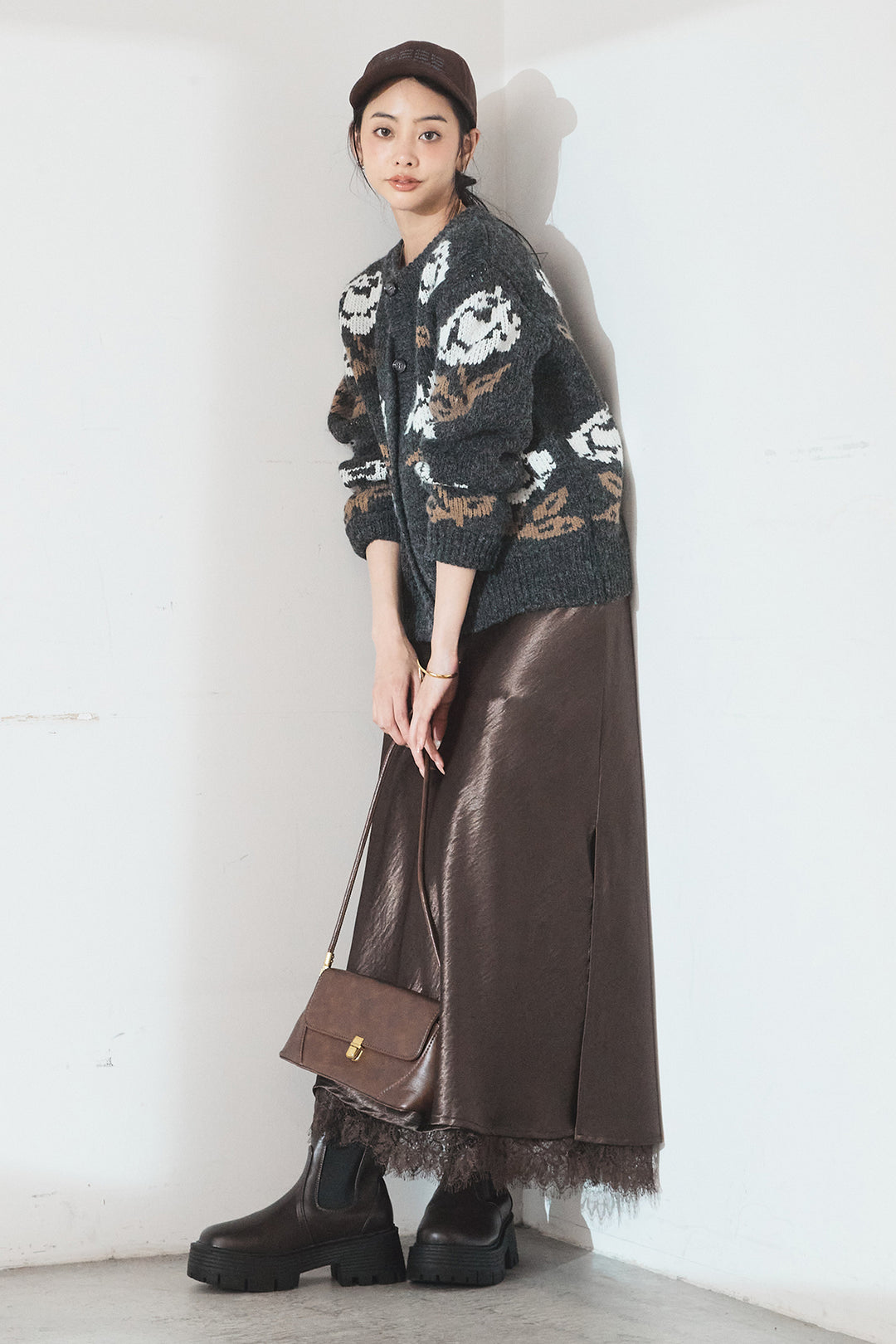 [SET]花柄ジャガードニットカーディガン+裾レースデザインサテンスカート(2set)