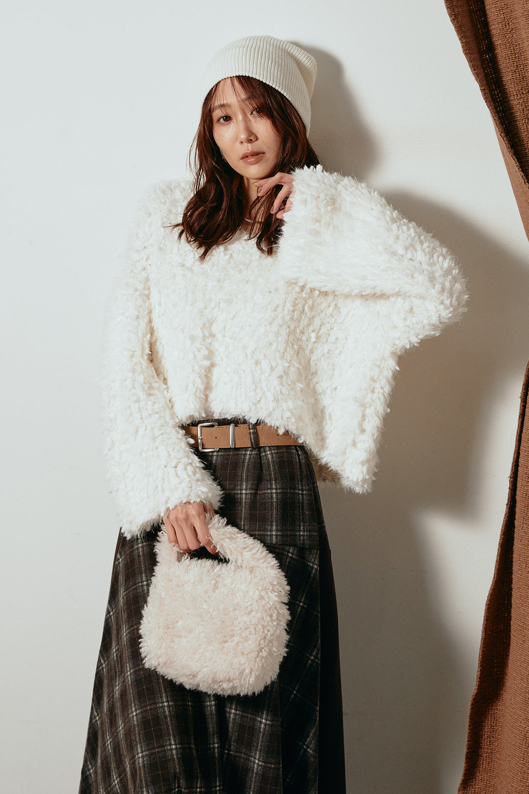 [SET]深Vネックチョウチョヤーンニットトップス+フェイクレザーベルト付き切り替えタータンチェックスカート(2set)