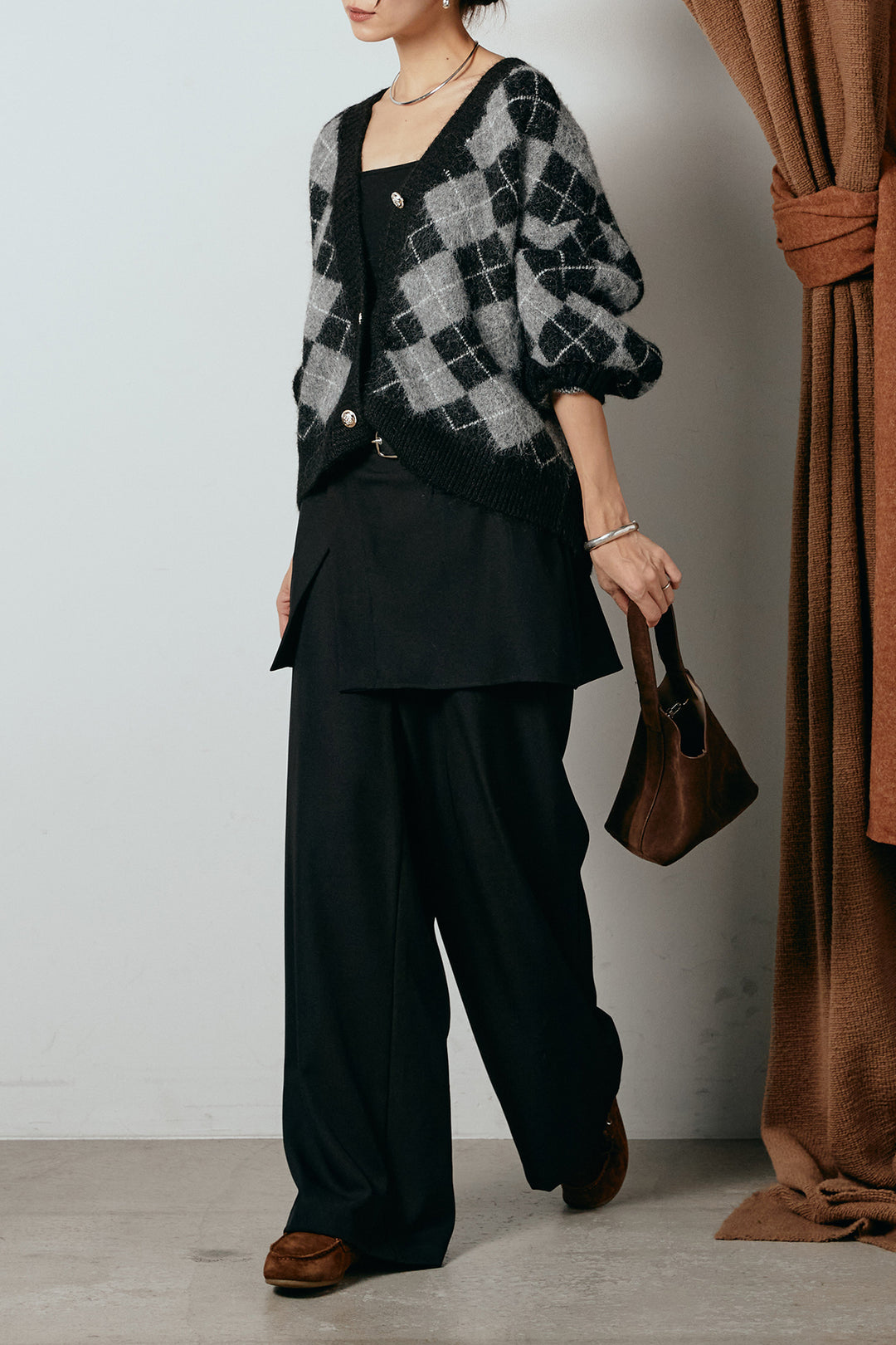 [SET]オーバーサイズ総柄Vネックニットカーディガン+ベルト付きウエストデザインパンツ(2set)