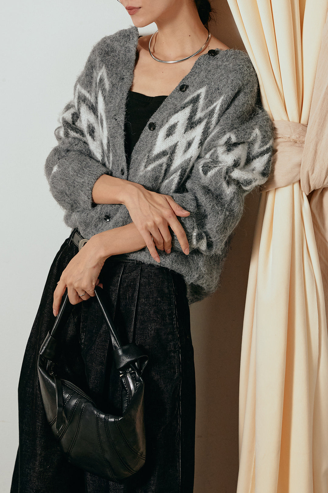 [SET]起毛ノルディック柄ニットカーディガン+フロントタック入りコーデュロイパンツ(2set)