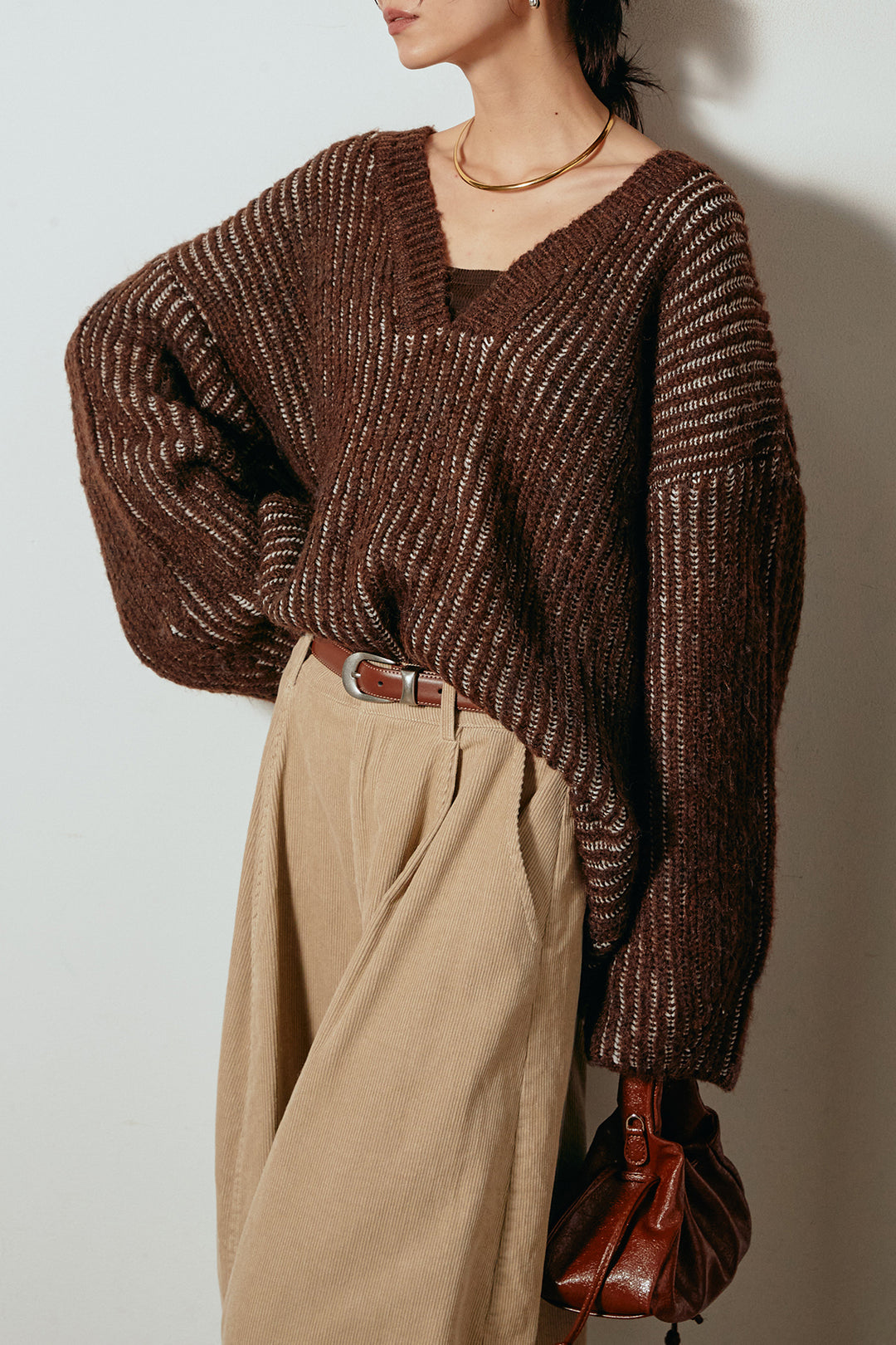 [SET]アルパカタッチ深Vニットトップス+タック入りコーデュロイワイドパンツ(2set)