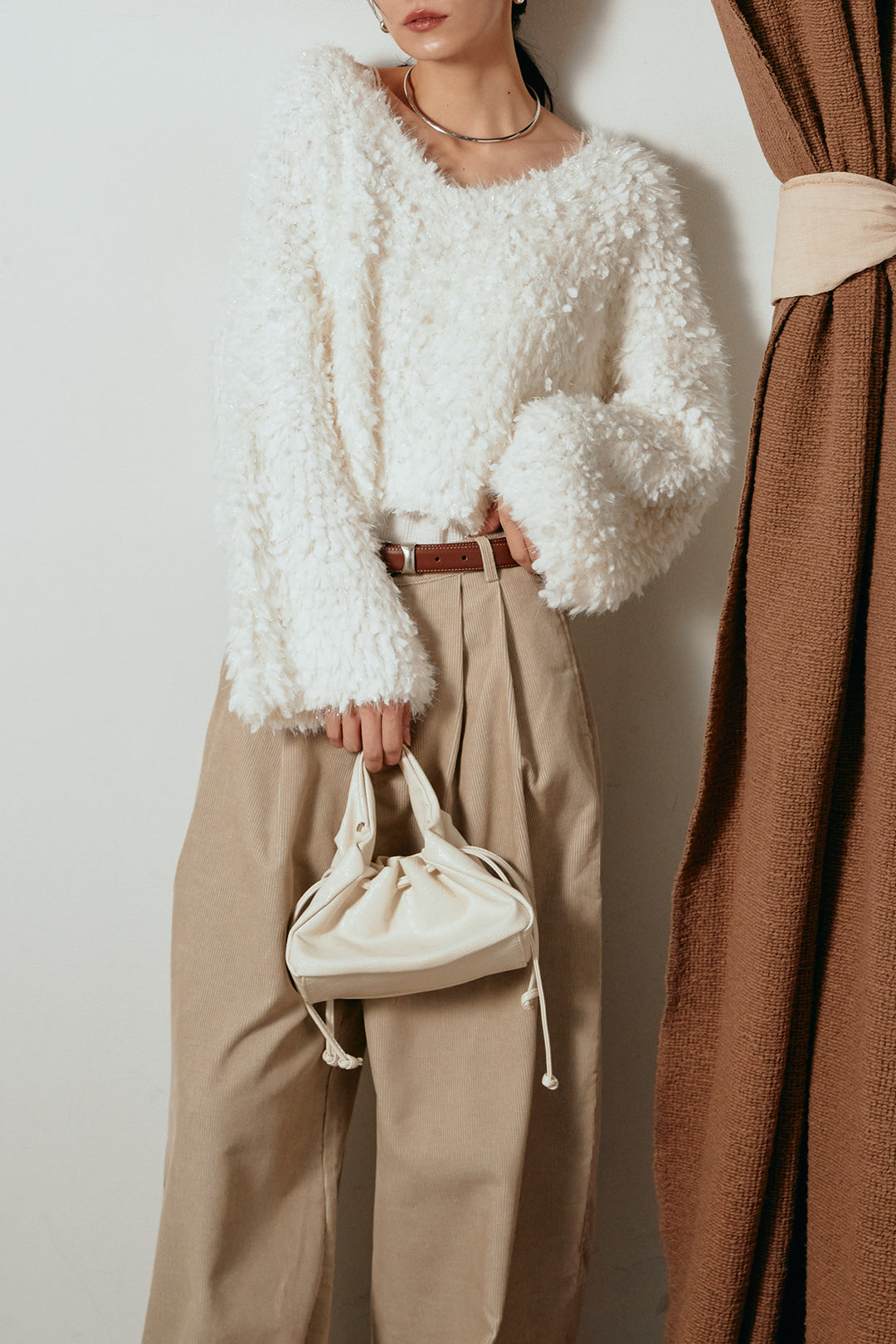 [SET]深Vネックチョウチョヤーンニットトップス+フロントタック入りコーデュロイパンツ(2set)