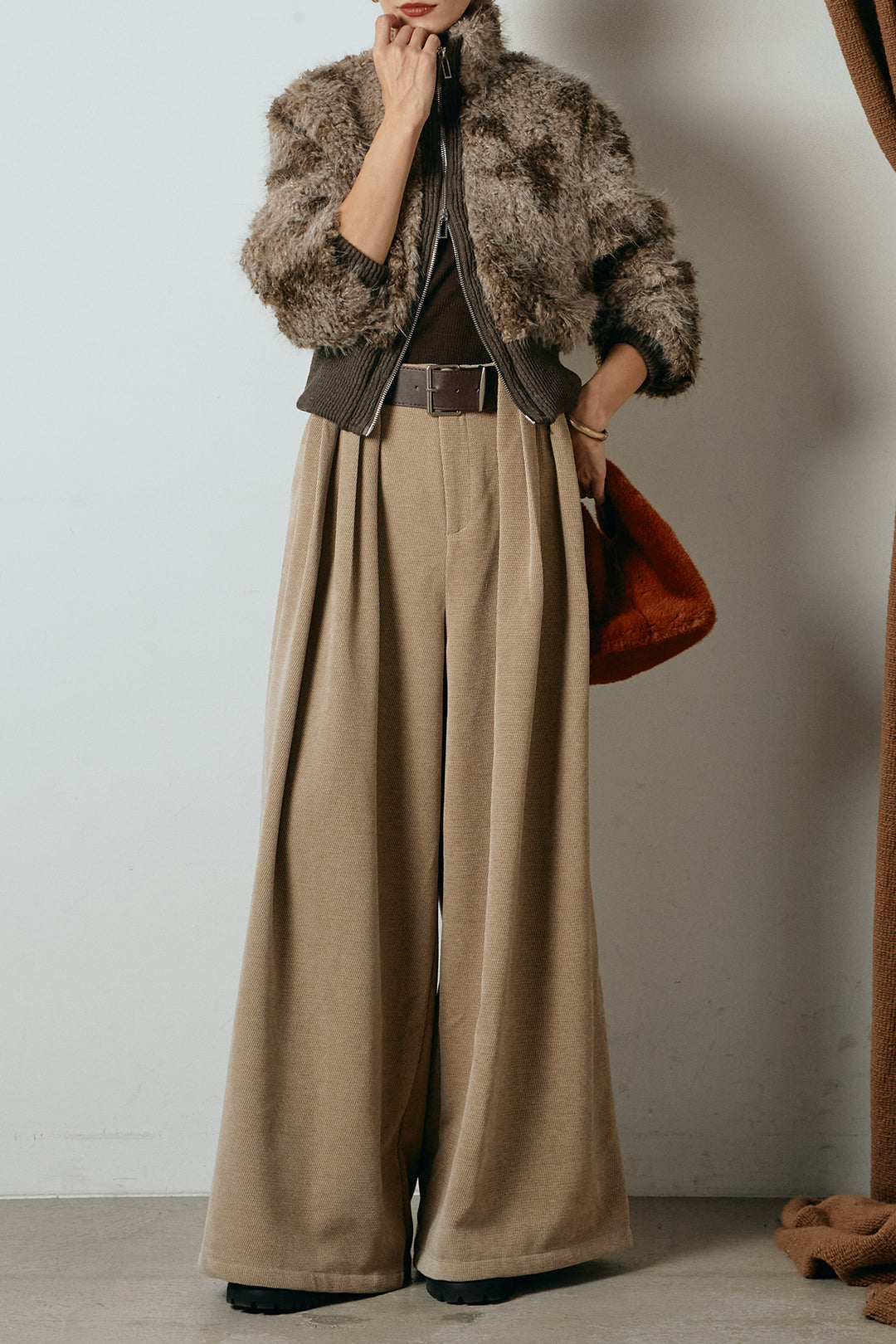 [SET]エコファースタンドカラーニュアンス柄ブルゾン+ベルトループコーデュロイワイドパンツ(2set)