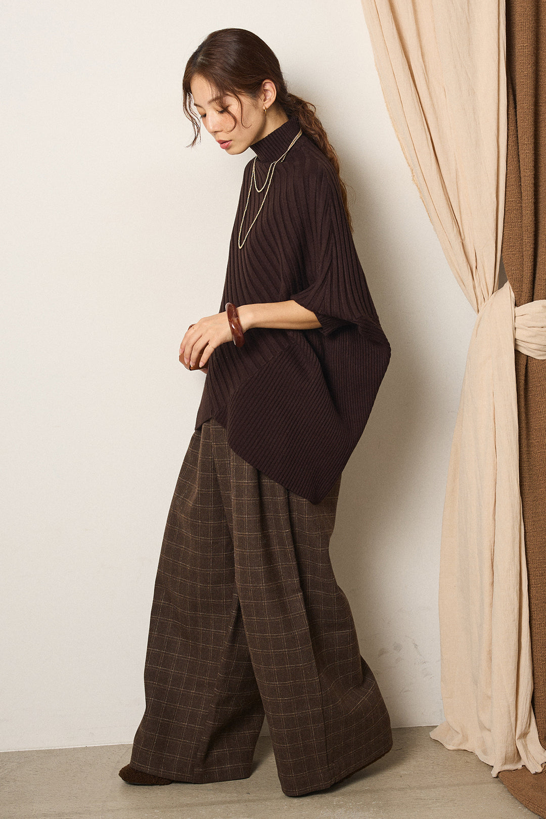 [SET]アシメデザインリブポンチョニットトップス+ウールライクチェックタックパンツ(2set)