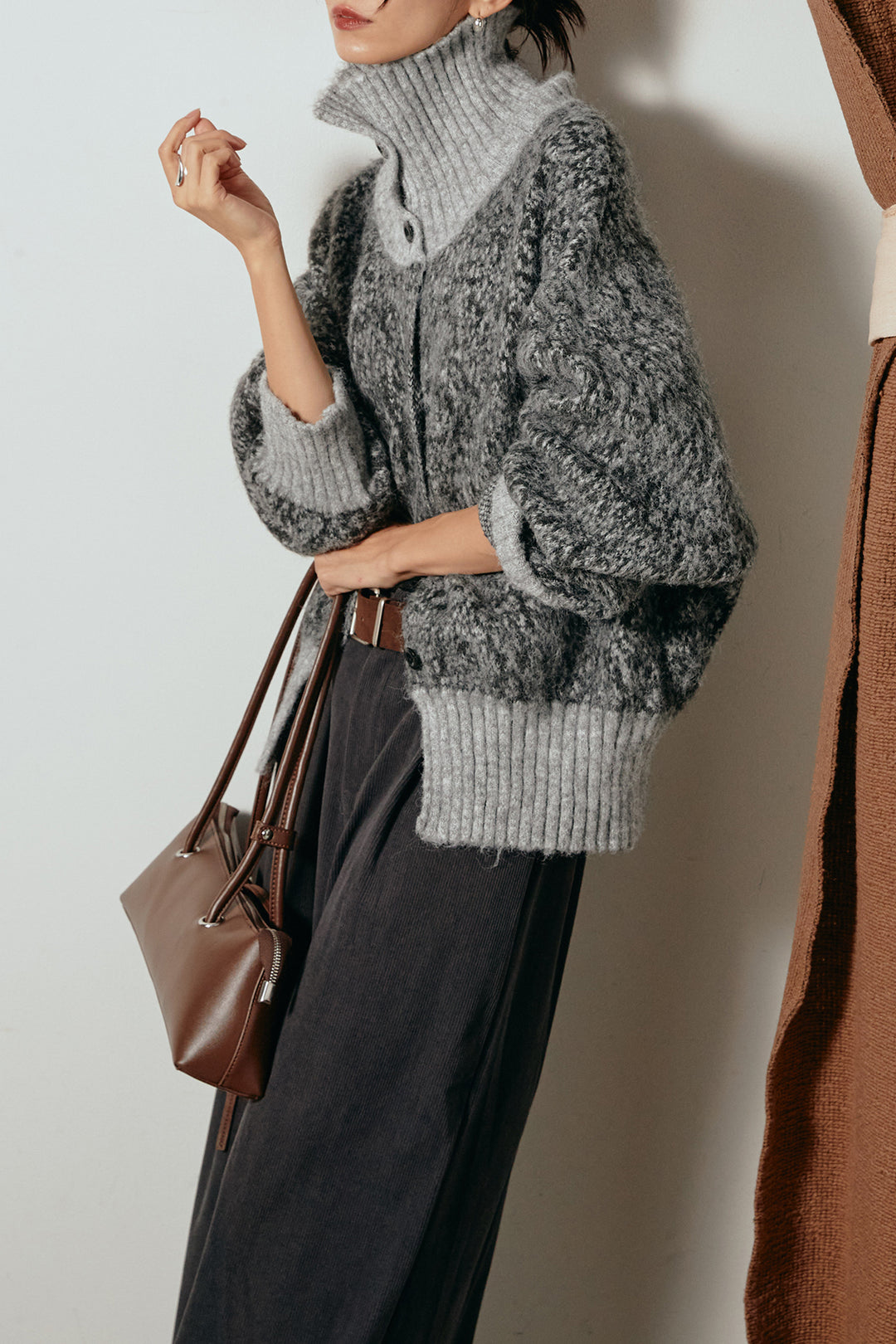 [SET]ハイネックミックスニットトップス+太ベルト付きコーデュロイタックパンツ(2set)