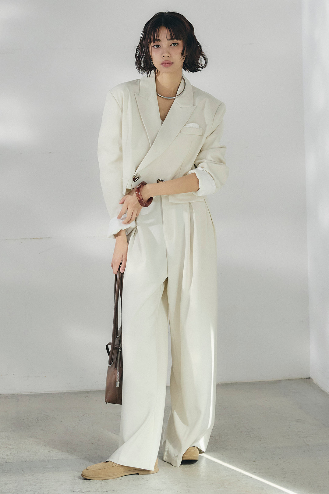 [SET]メタルプレートショート丈ジャケット+メタルプレートタックワイドパンツ(2set)