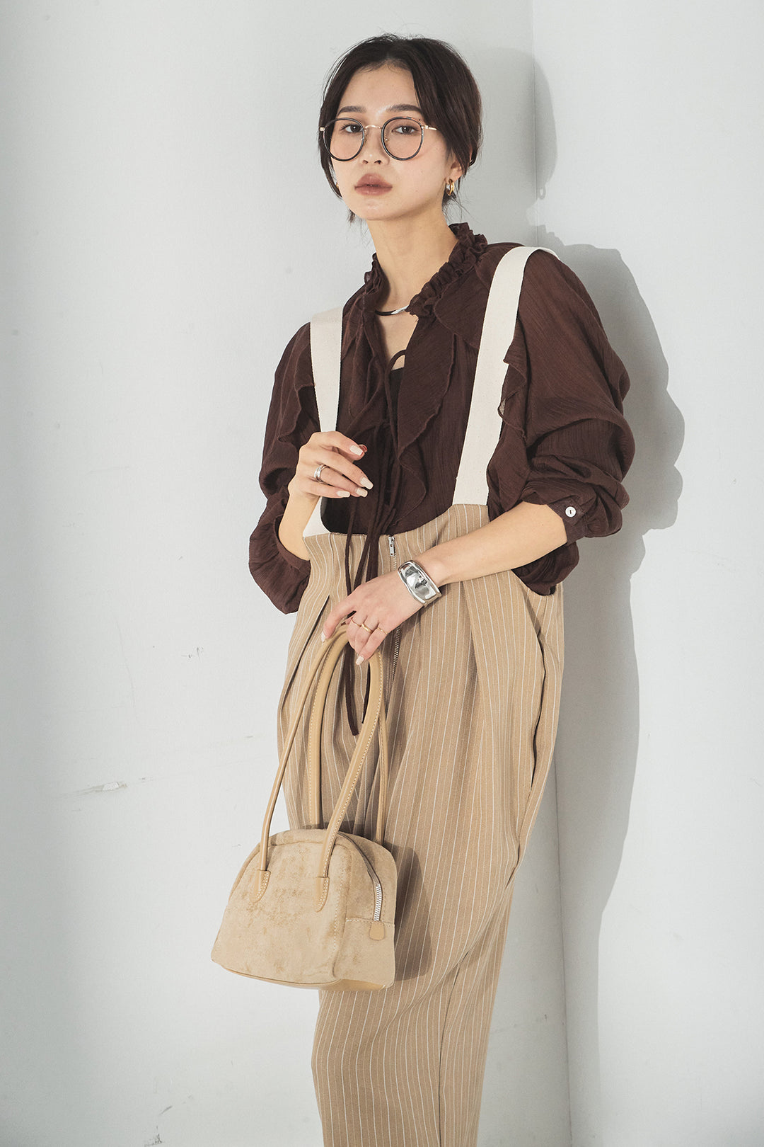 [SET]フロントリボンフリルブラウス+ピンストライプツータックサロペット(2set)