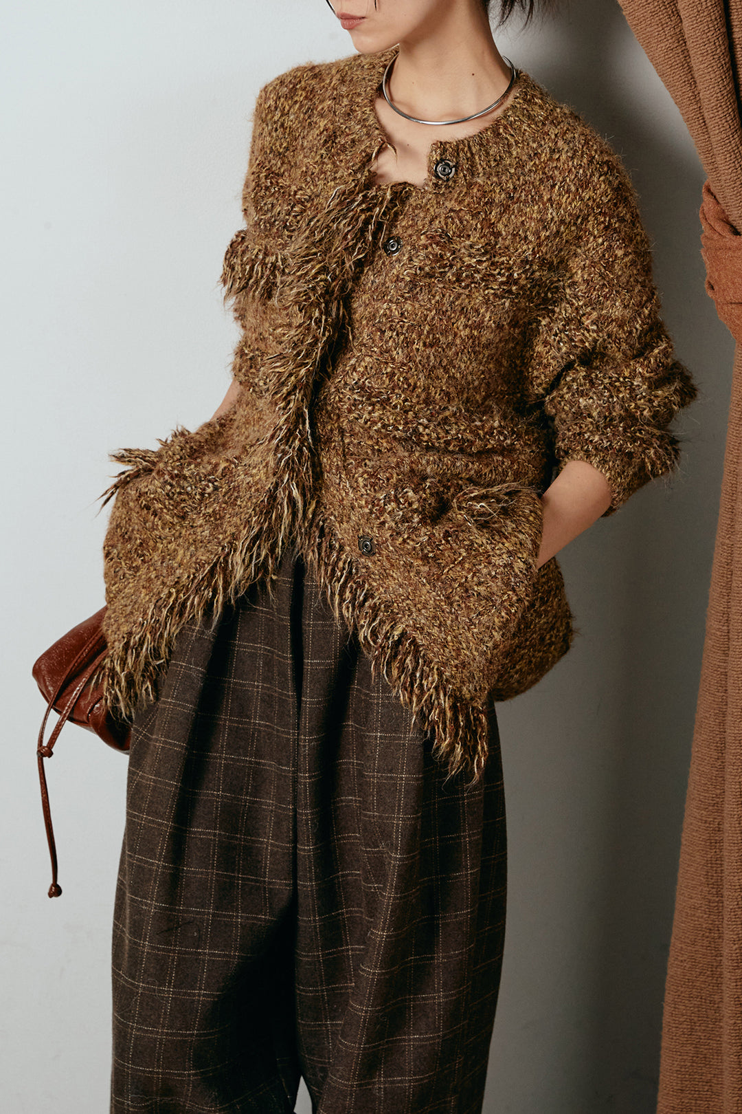 [SET]フリンジニットカーディガン+ウールライクチェックタックパンツ(2set)